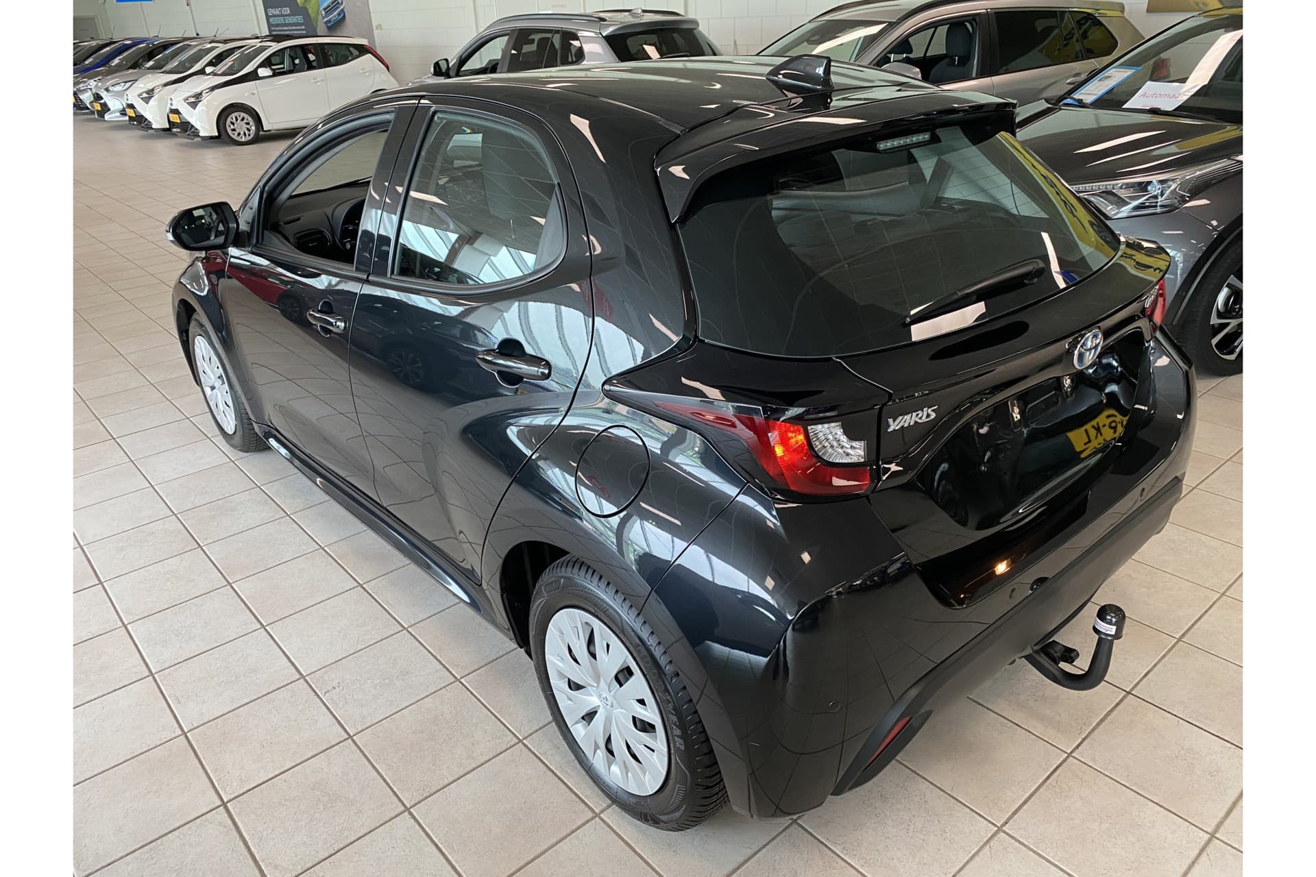 Toyota Yaris 1.5 Hybrid Active thumbnail 4