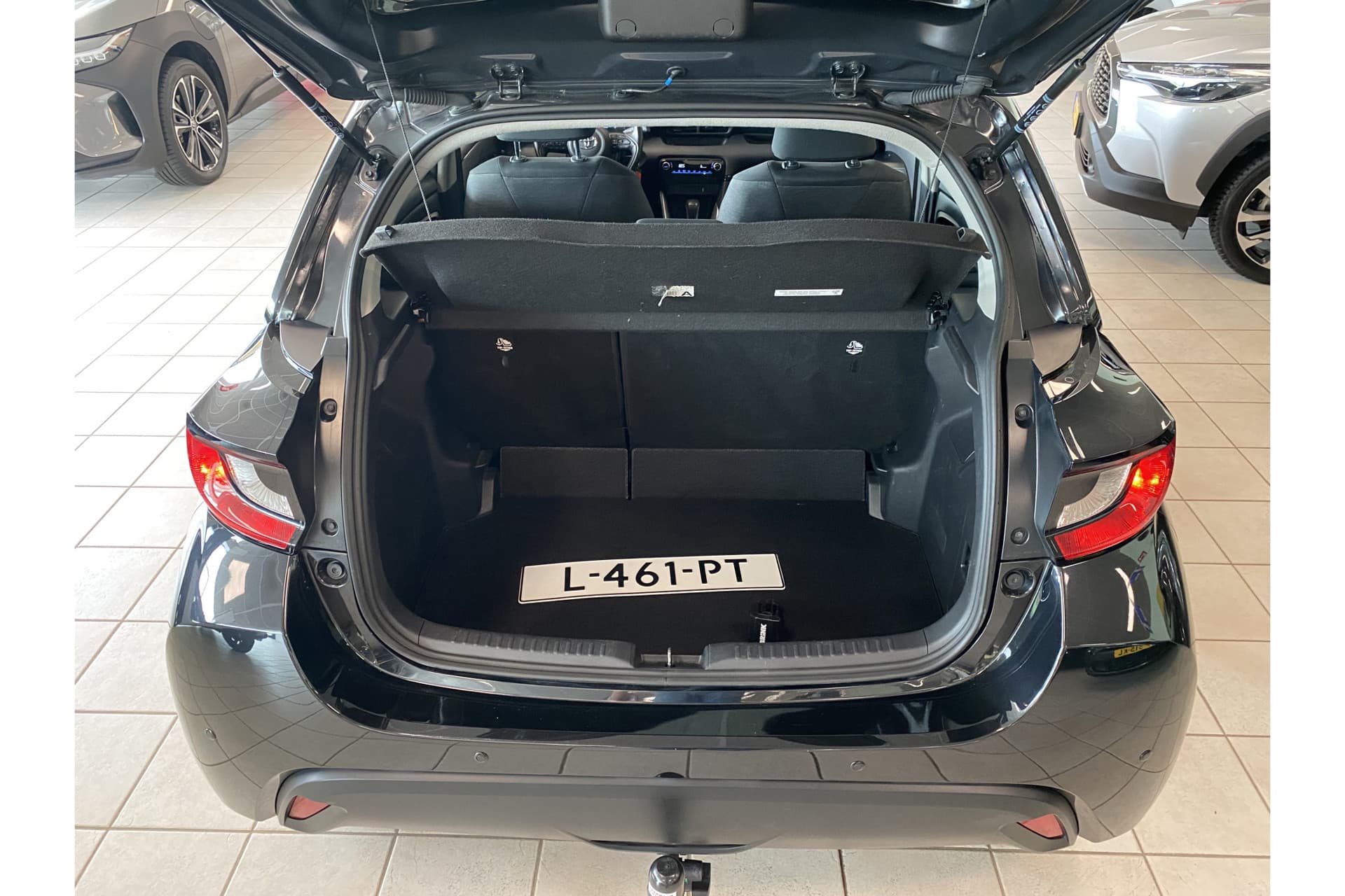 Toyota Yaris 1.5 Hybrid Active thumbnail 7