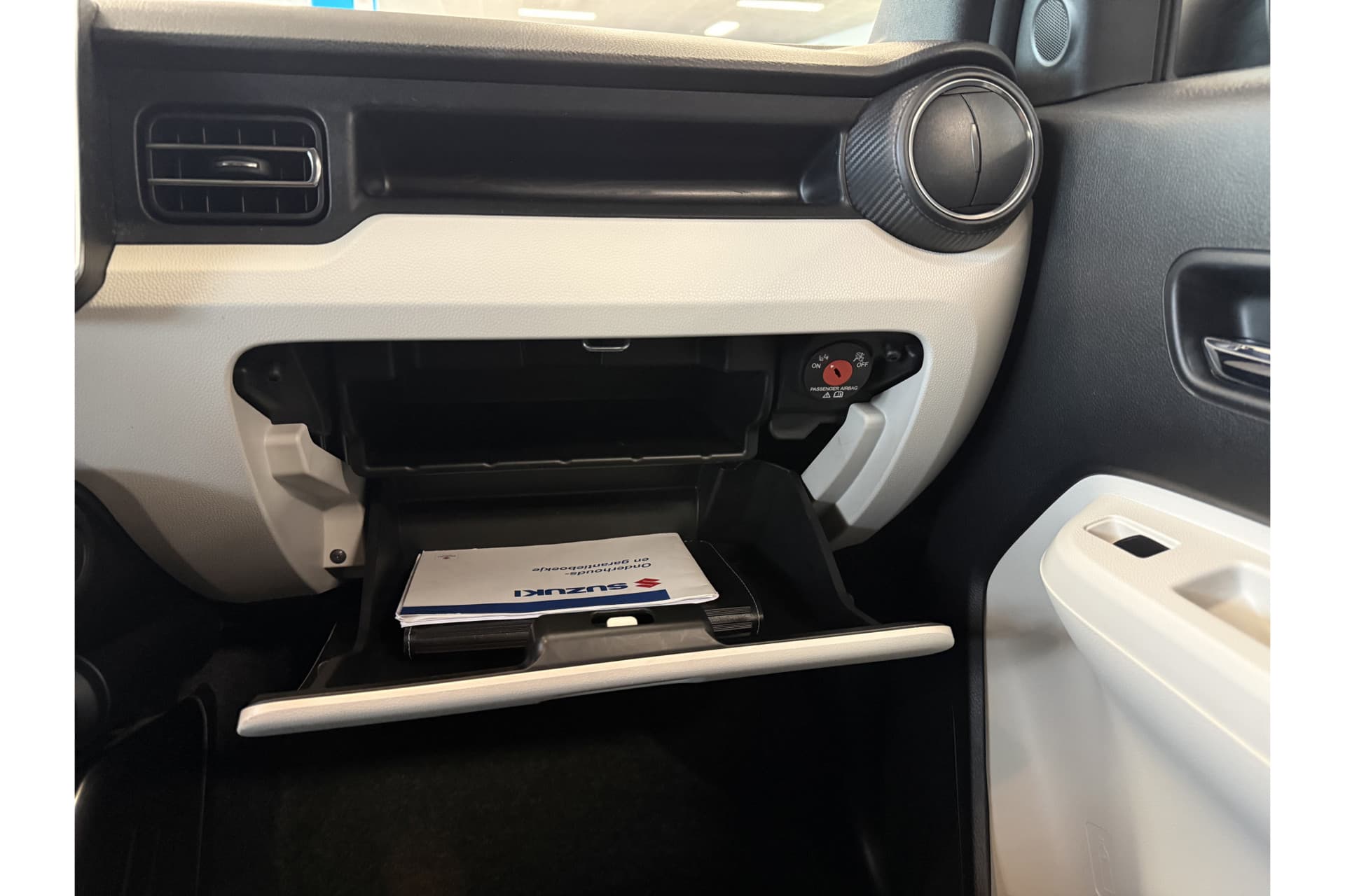 Suzuki Ignis 1.2 Stijl Smart Hybrid thumbnail 29