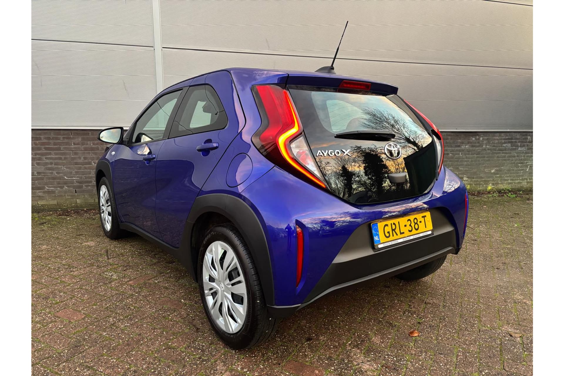 Toyota Aygo X 1.0 Vvt-I Mt Play thumbnail 2