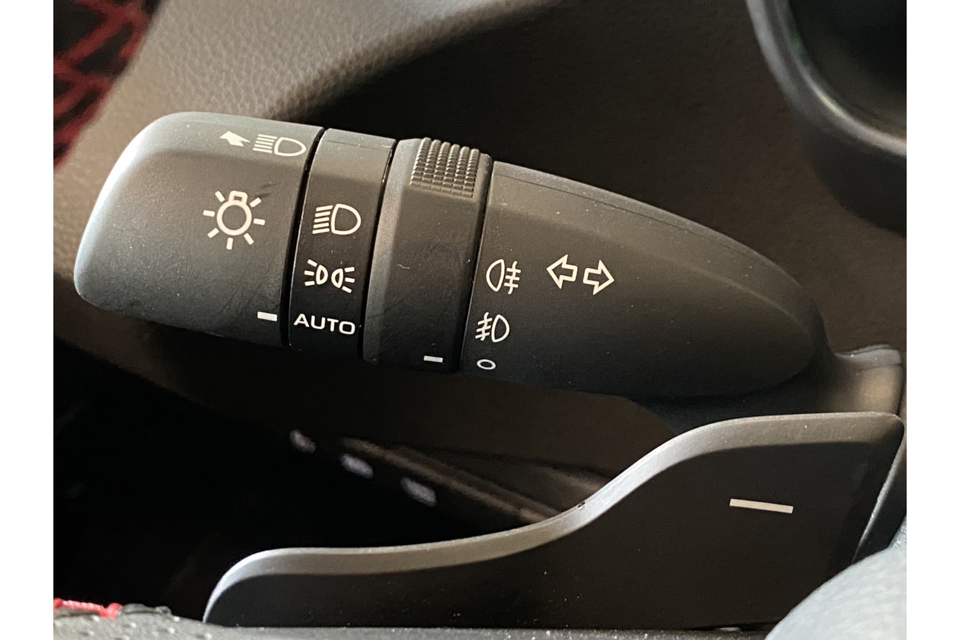 Toyota Corolla Touring Sports Hybrid 180 Gr Sport thumbnail 28