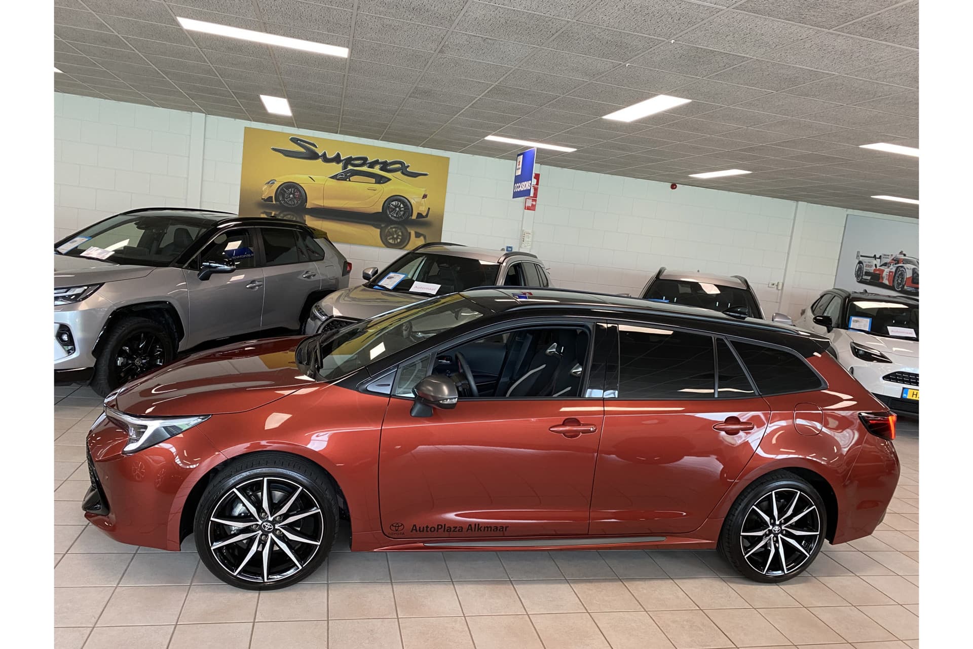 Toyota Corolla Touring Sports Hybrid 180 Gr Sport thumbnail 3