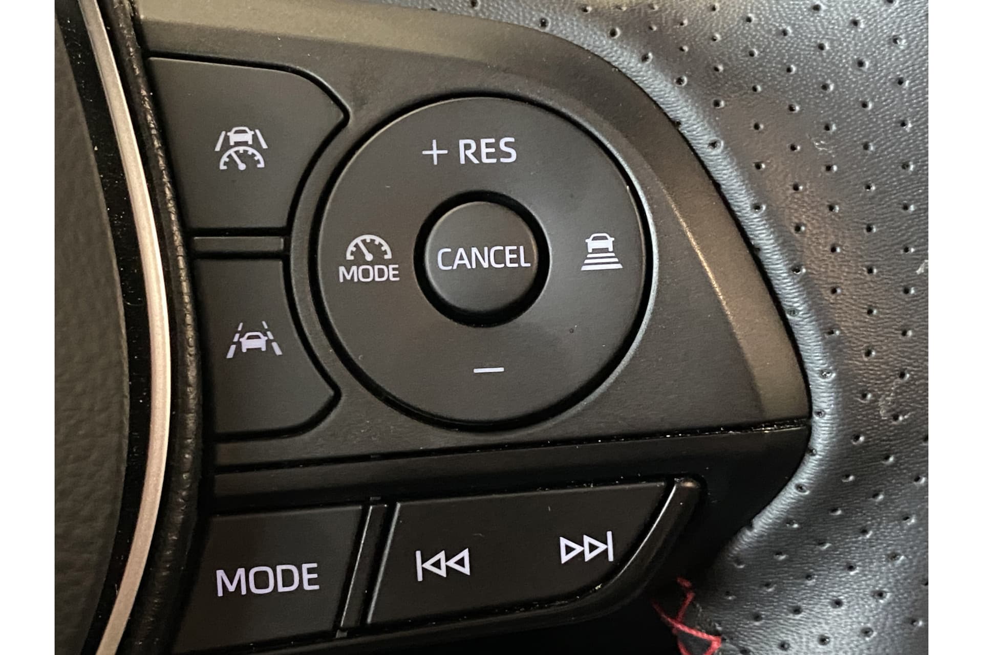 Toyota Corolla Touring Sports Hybrid 180 Gr Sport thumbnail 32