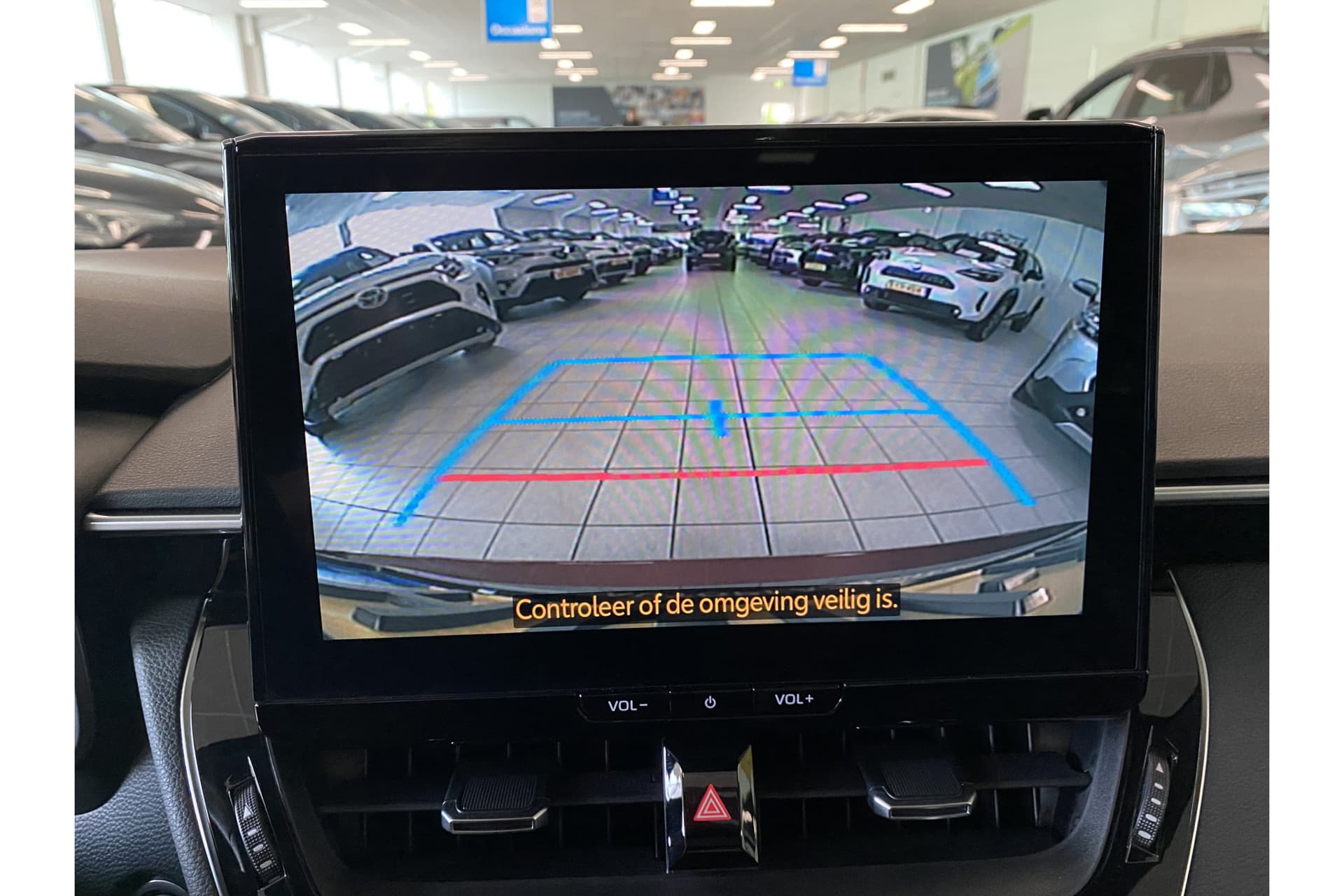 Toyota Corolla Touring Sports Hybrid 180 Gr Sport thumbnail 35