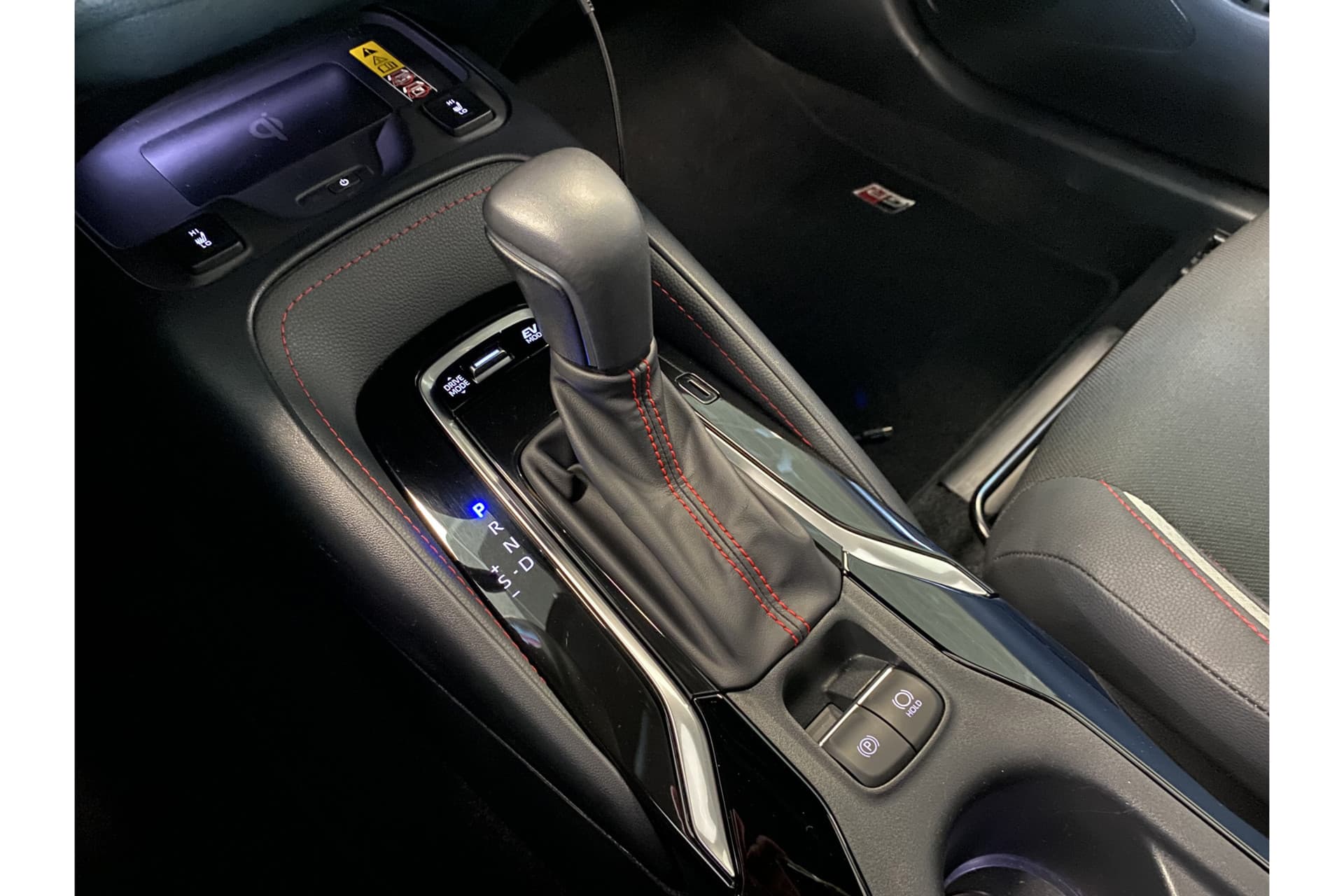 Toyota Corolla Touring Sports Hybrid 180 Gr Sport thumbnail 37