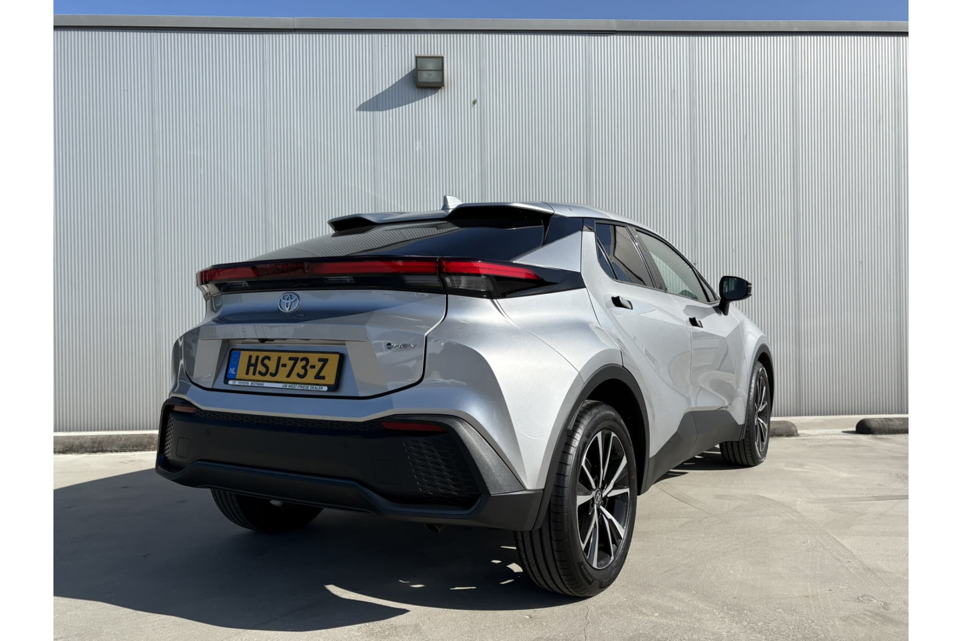 Toyota C-HR 1.8 Hybrid 140 Dynamic Plus Limited Automaat 140Pk thumbnail 5