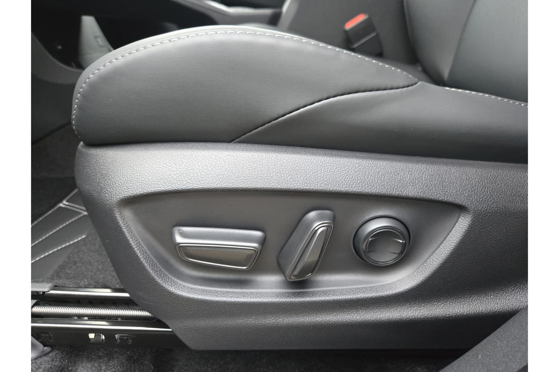 Toyota BZ4X Executive 73 Kwh Demonstratie Auto ! thumbnail 17