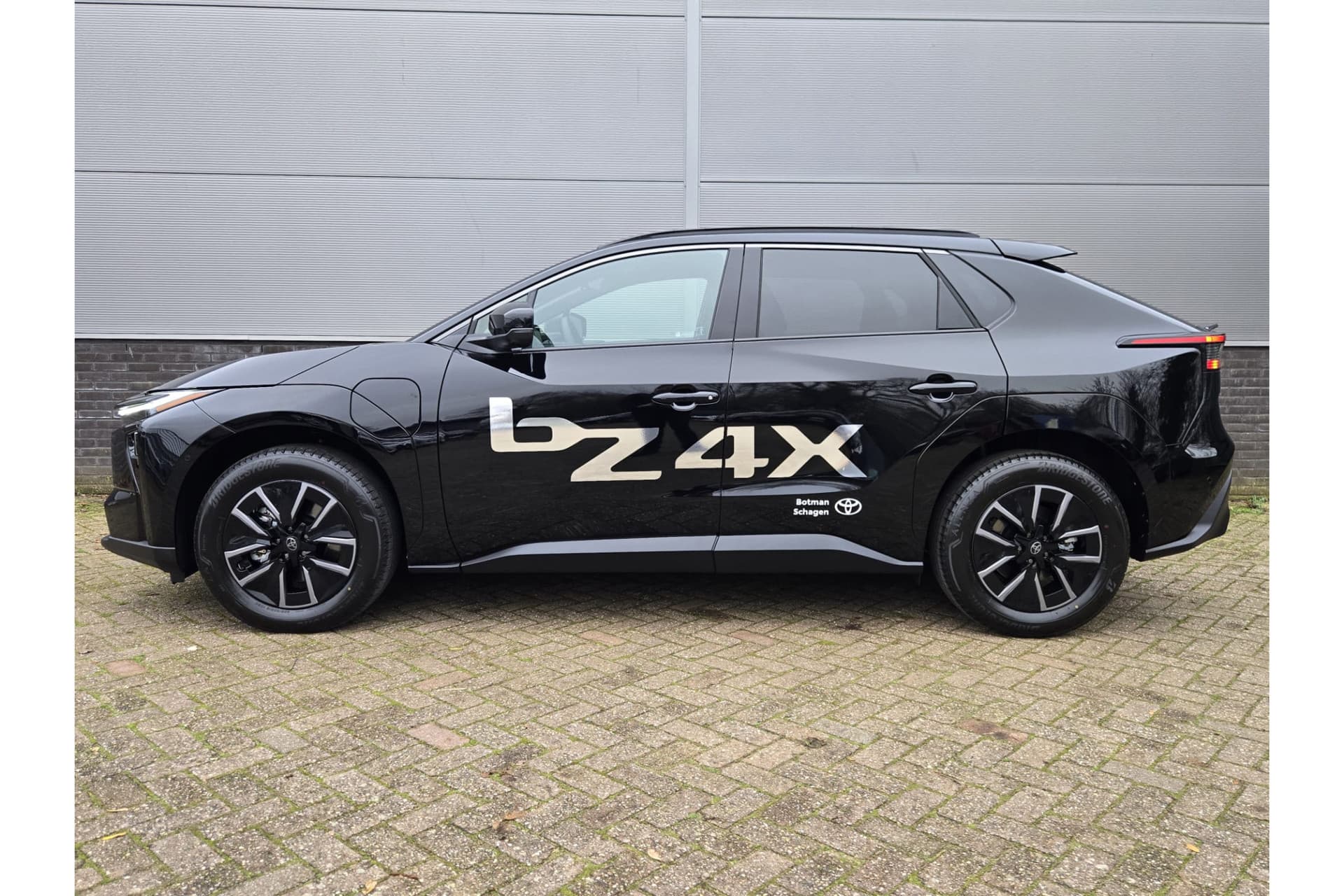 Toyota BZ4X Executive 73 Kwh Demonstratie Auto ! thumbnail 2