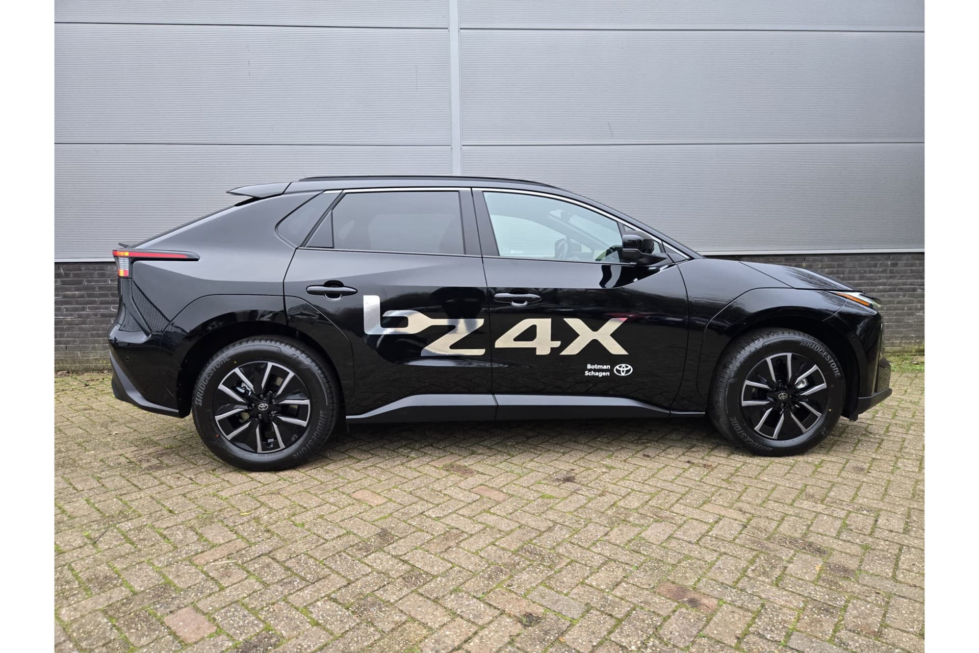Toyota BZ4X Executive 73 Kwh Demonstratie Auto ! thumbnail 21