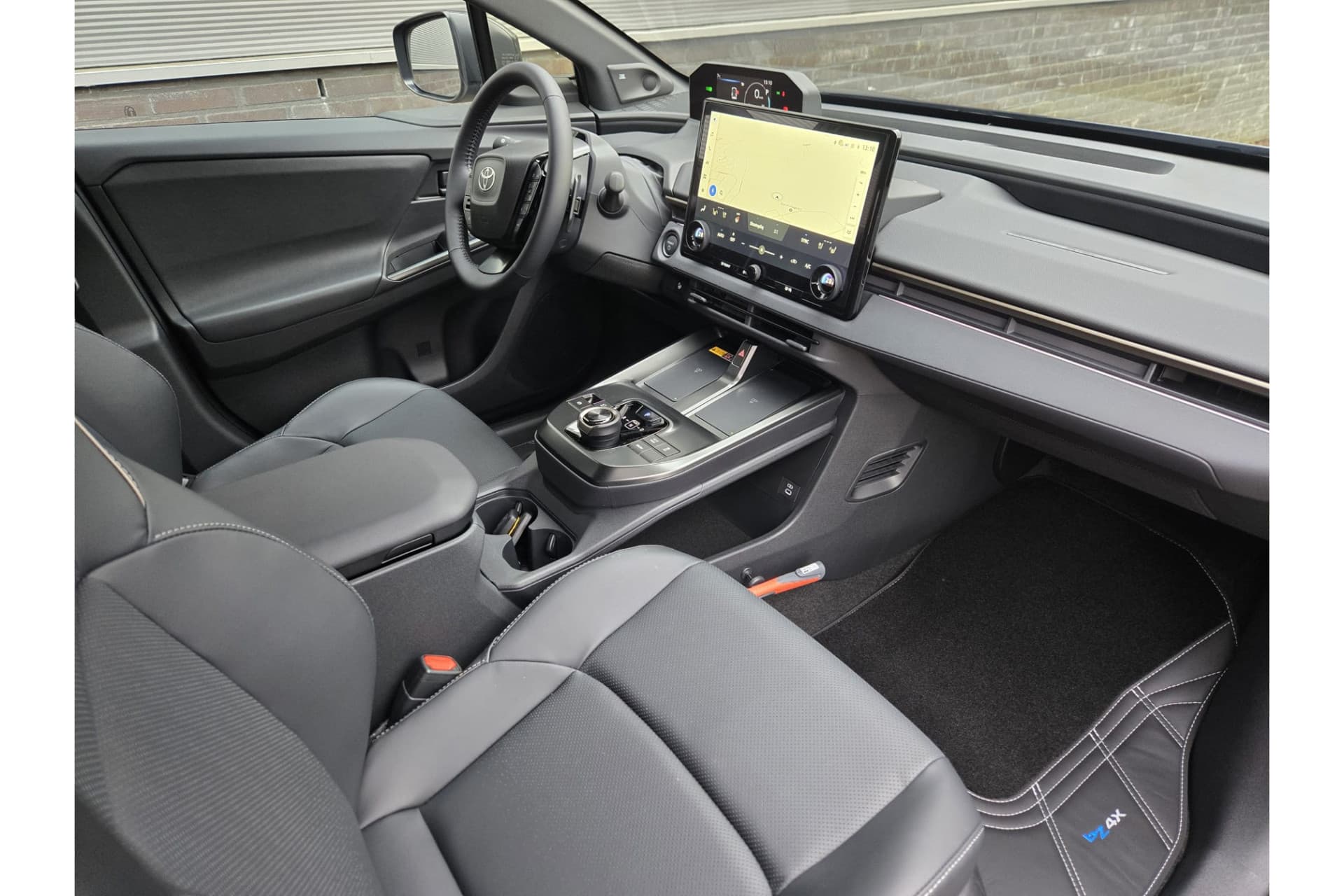 Toyota BZ4X Executive 73 Kwh Demonstratie Auto ! thumbnail 4