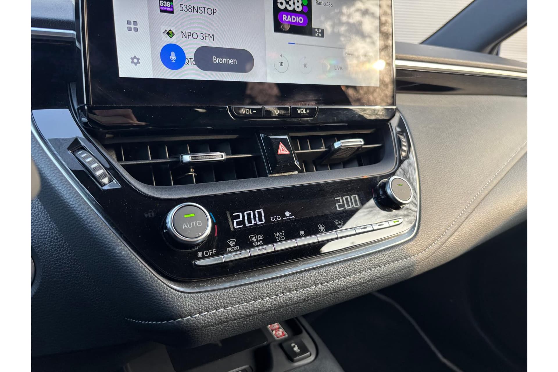 Toyota Corolla Touring Sports Hybrid 140 Dynamic thumbnail 13