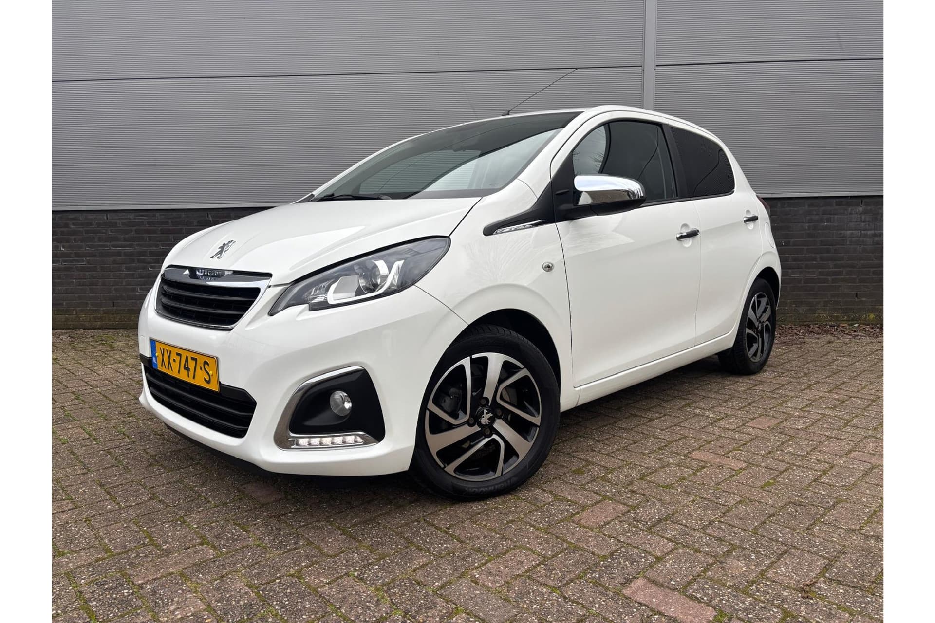 Peugeot 108 1.0 E-Vti Allure Apple Carplay
