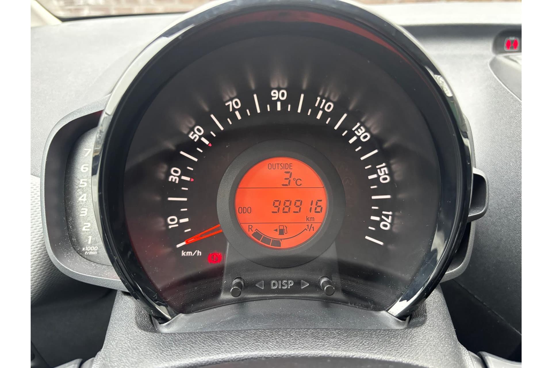 Peugeot 108 1.0 E-Vti Allure Apple Carplay thumbnail 3