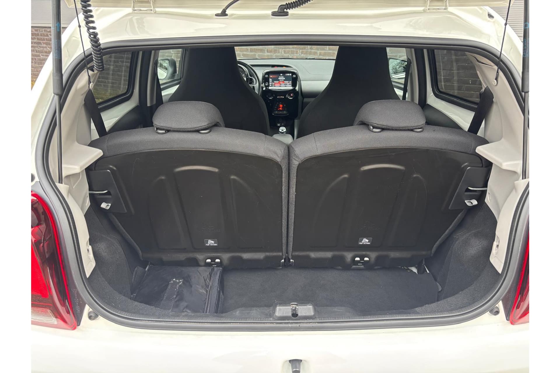 Peugeot 108 1.0 E-Vti Allure Apple Carplay thumbnail 8