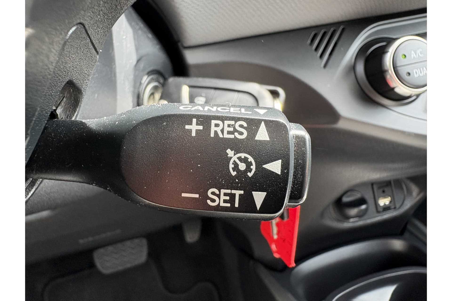 Toyota Yaris 1.5 Hybrid Aspiration thumbnail 13