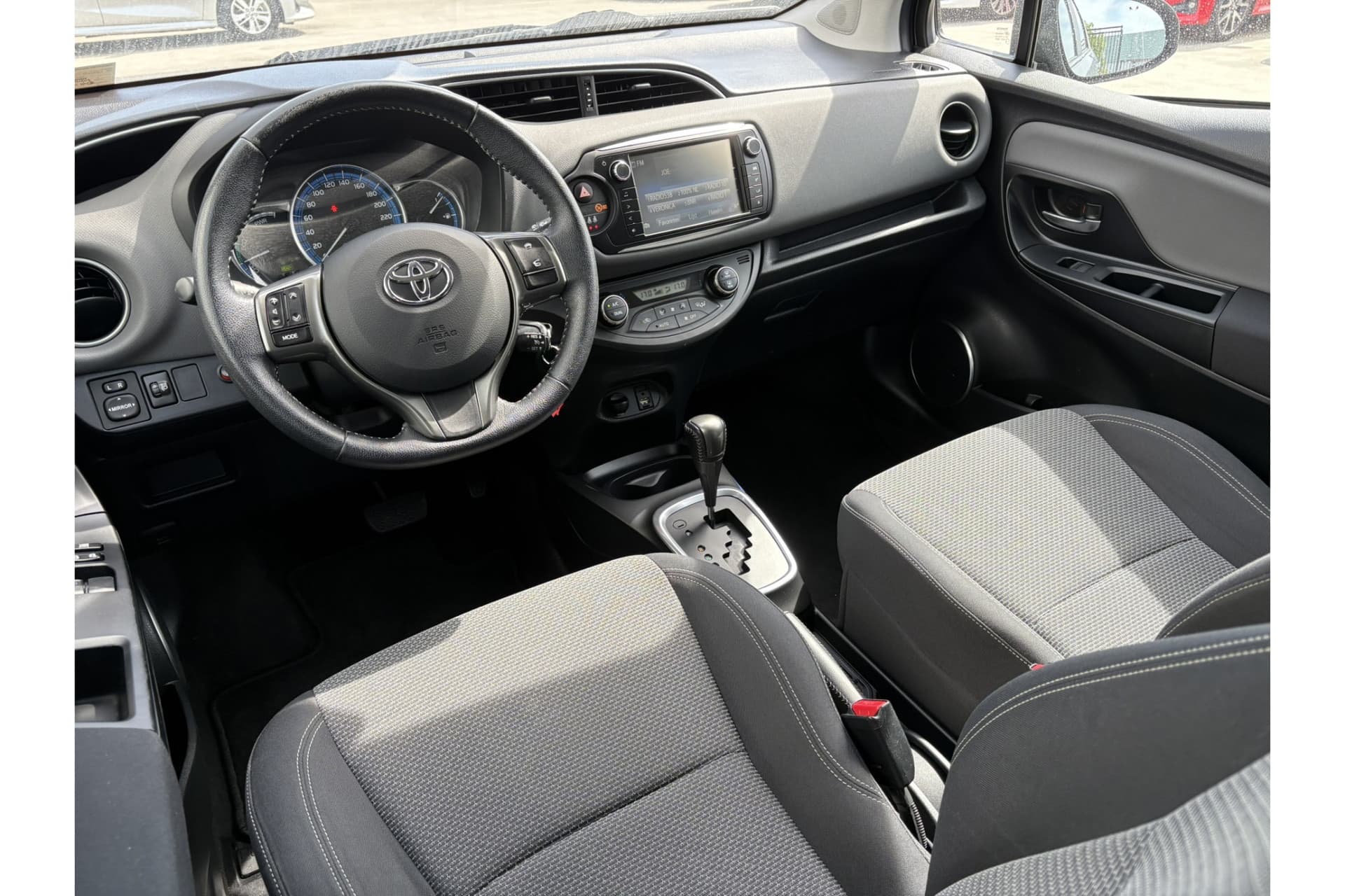 Toyota Yaris 1.5 Hybrid Aspiration thumbnail 6