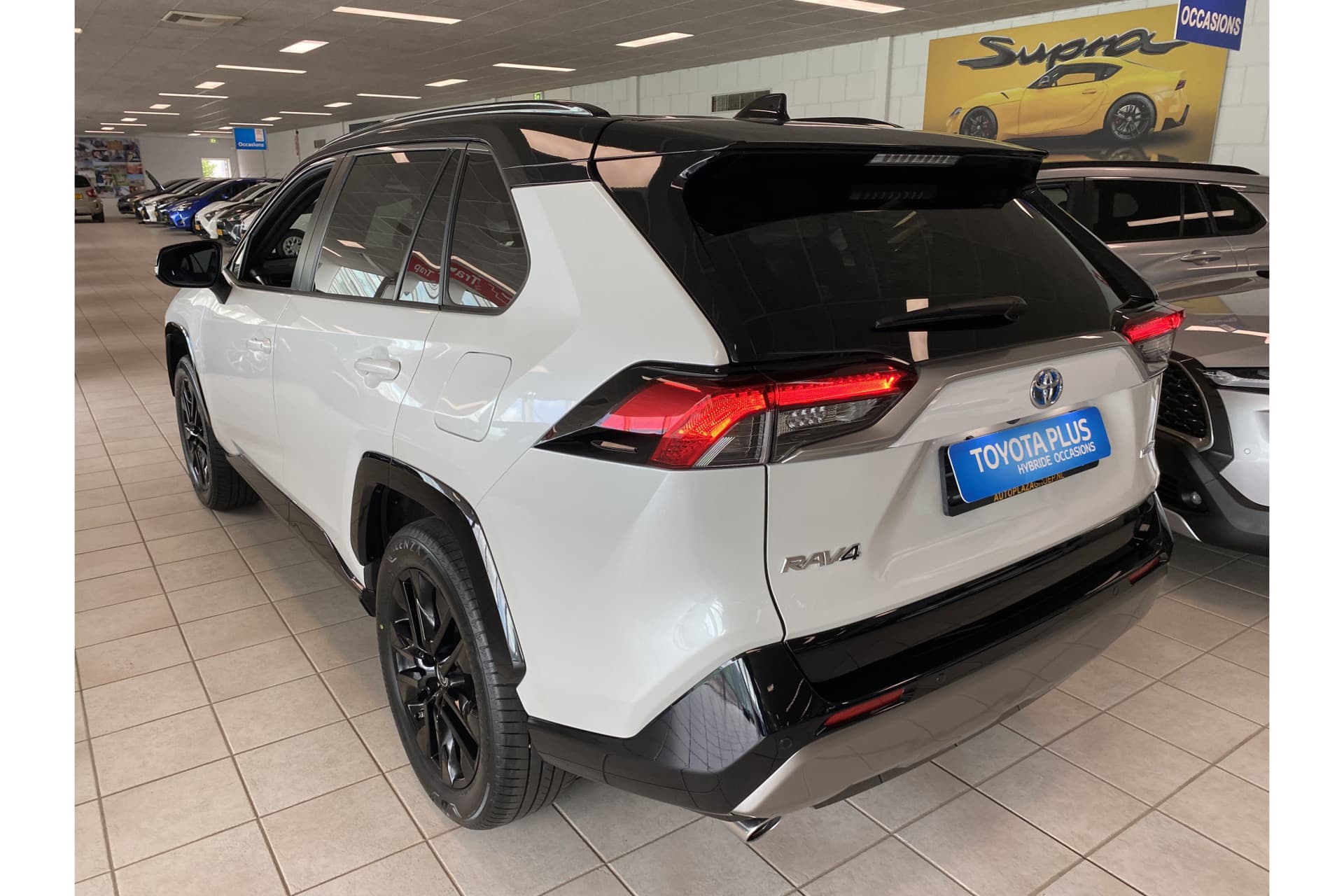 Toyota RAV4 2.5 Hybrid Awd Style thumbnail 4