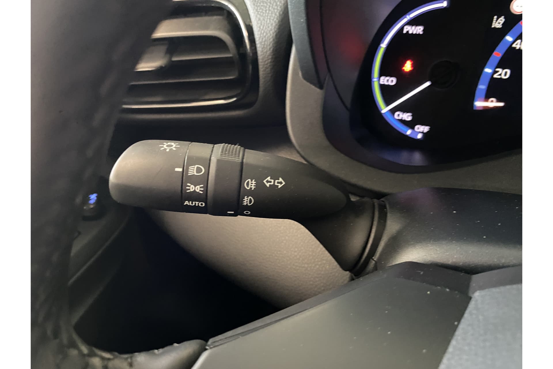 Toyota Yaris Cross 1.5 Hybrid Explore thumbnail 18