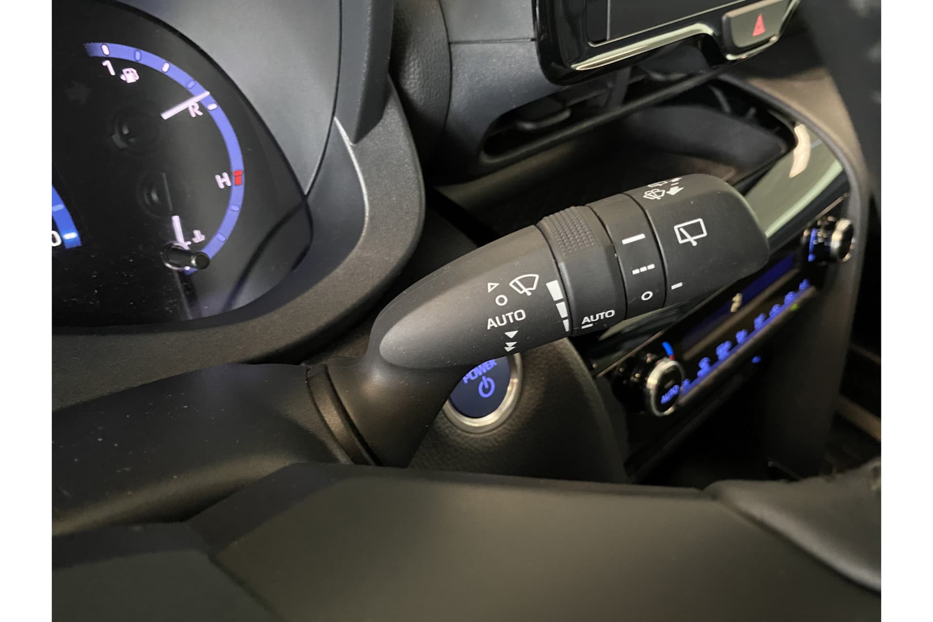 Toyota Yaris Cross 1.5 Hybrid Explore thumbnail 19