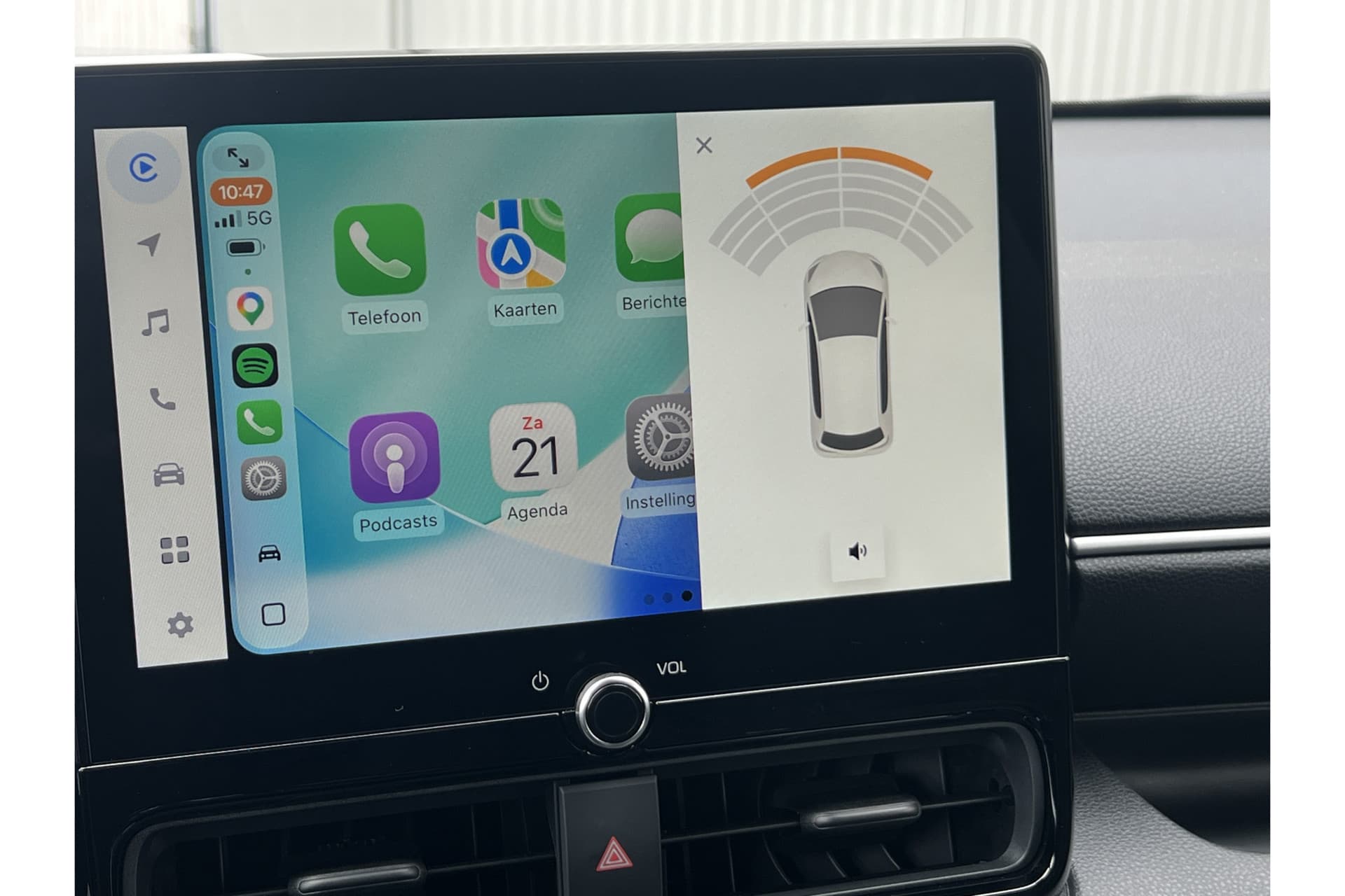 Toyota Yaris 1.5 Hybrid 130 Executive thumbnail 10