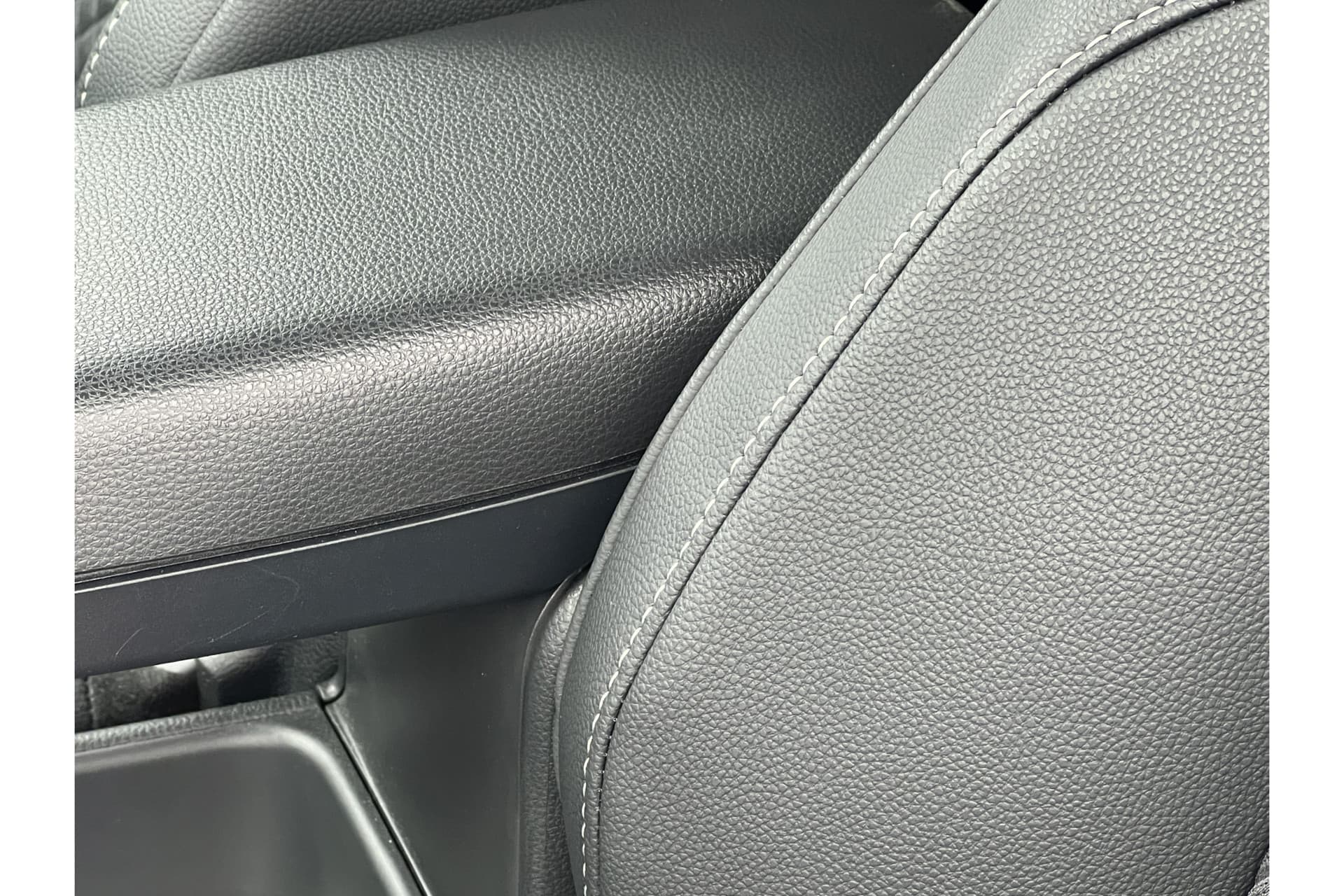 Toyota Yaris 1.5 Hybrid 130 Executive thumbnail 18