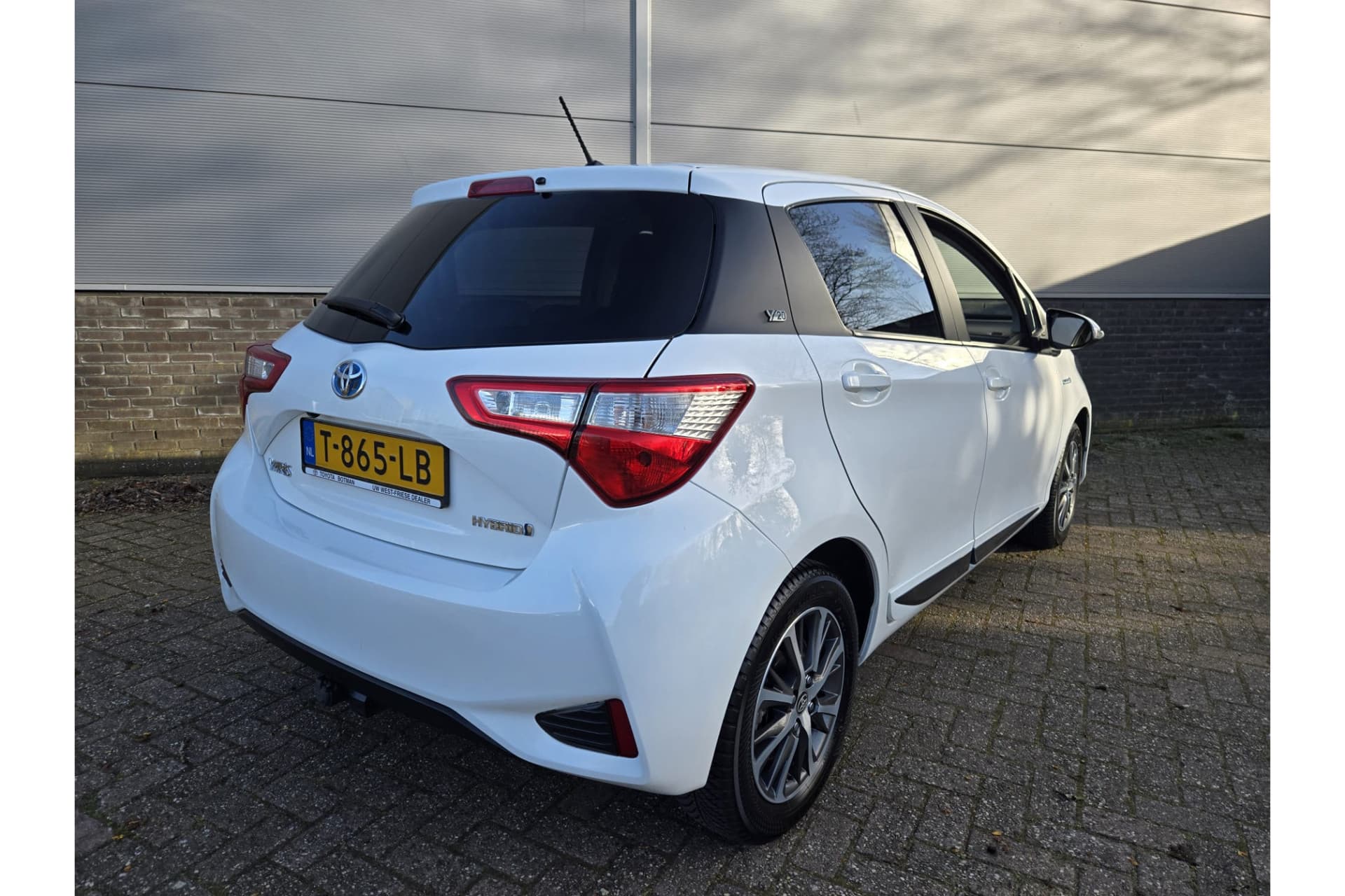 Toyota Yaris 1.5 Hybrid Y20 Exclusive Edition, Trekhaak, Stoel Verwarming thumbnail 2