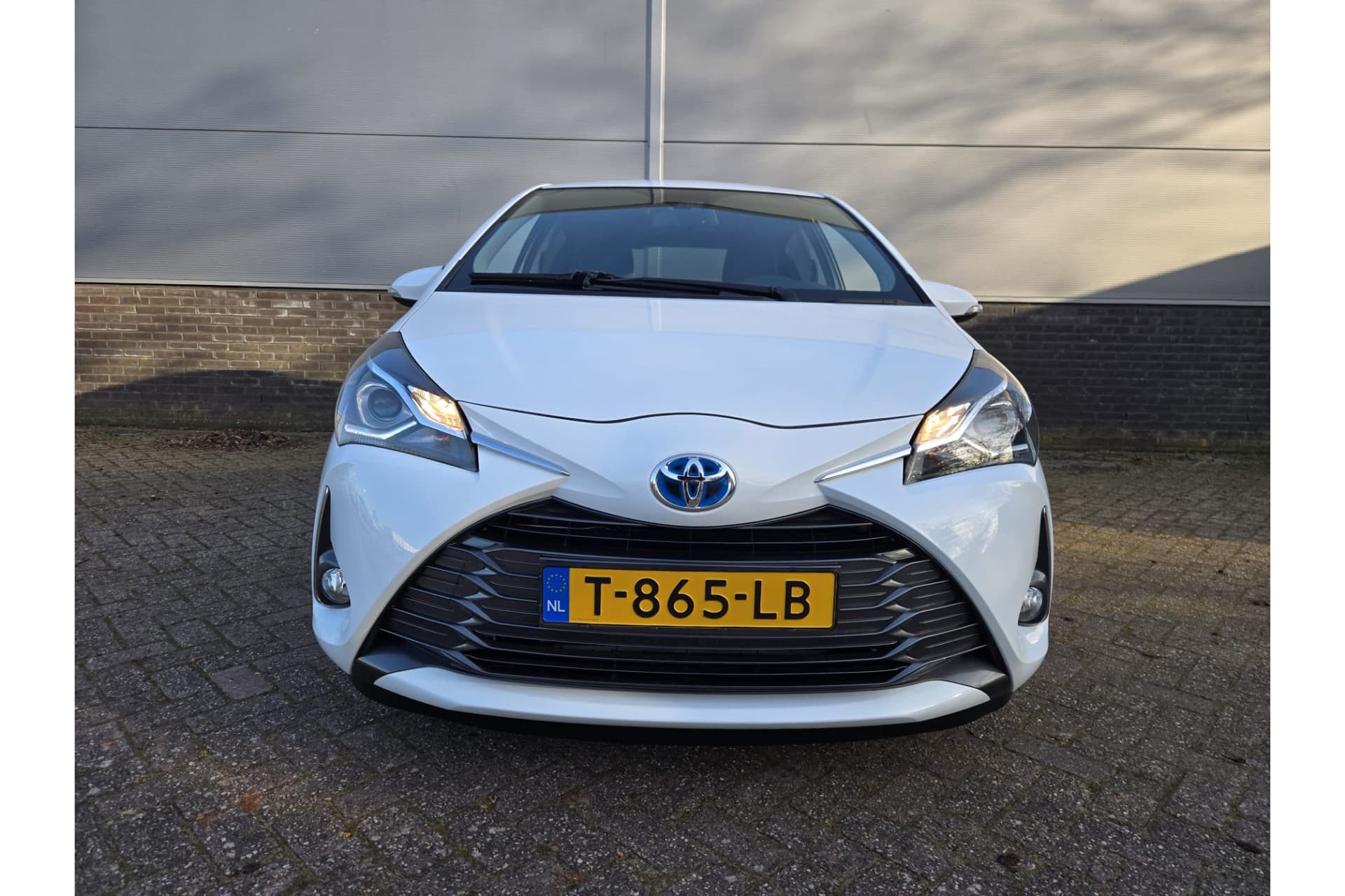 Toyota Yaris 1.5 Hybrid Y20 Exclusive Edition, Trekhaak, Stoel Verwarming thumbnail 6