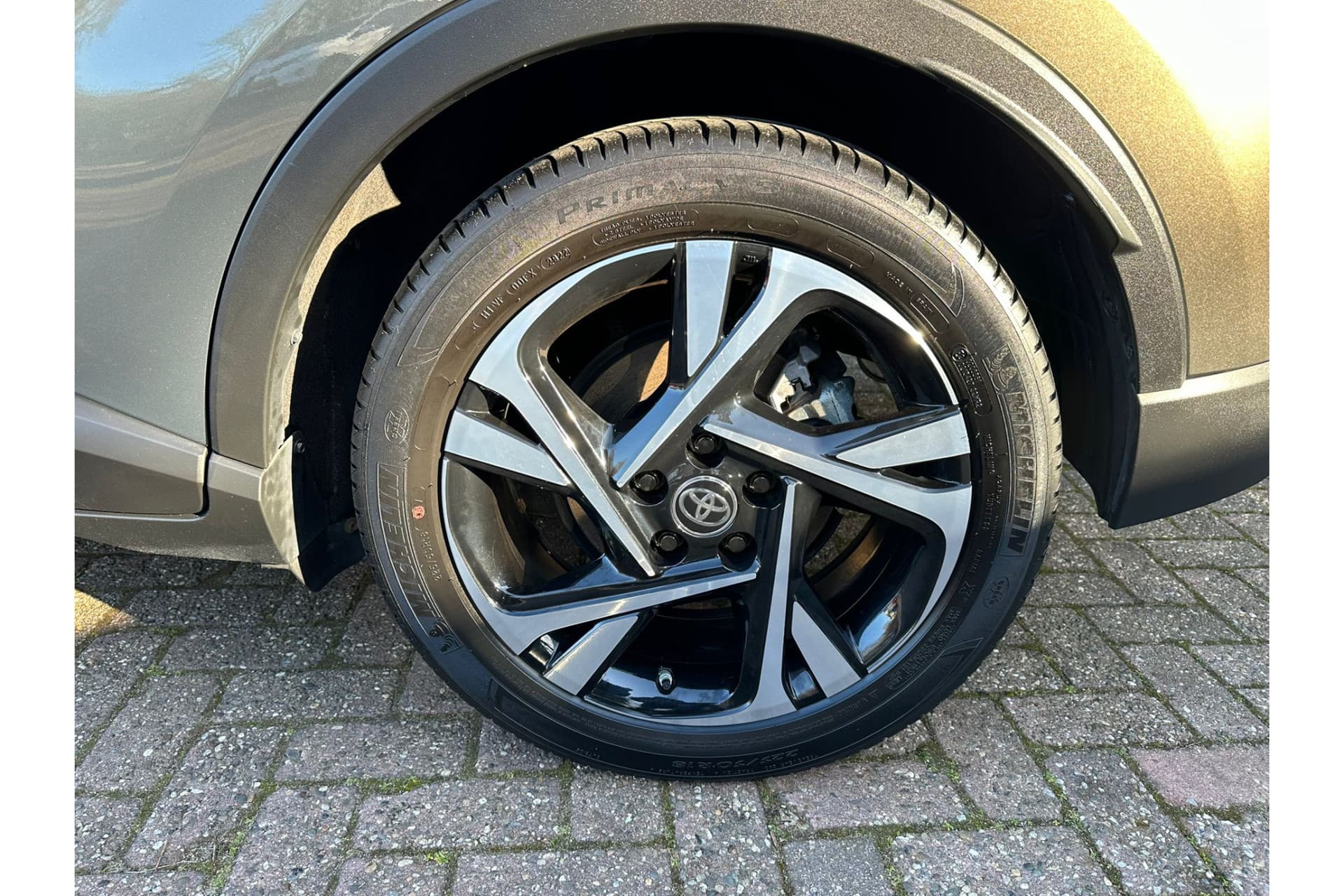 Toyota C-HR 2.0 Hybrid Style thumbnail 17