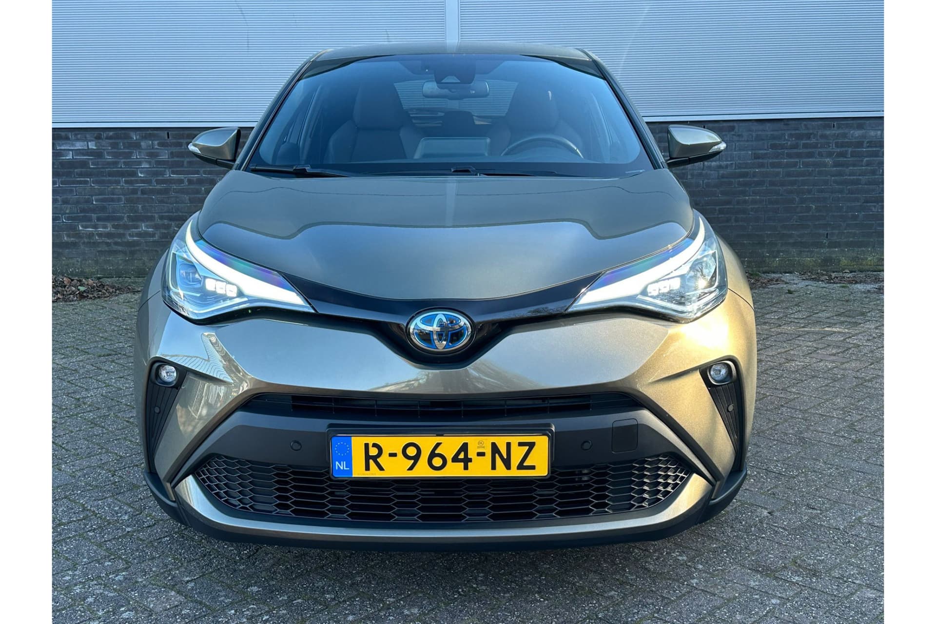 Toyota C-HR 2.0 Hybrid Style thumbnail 4