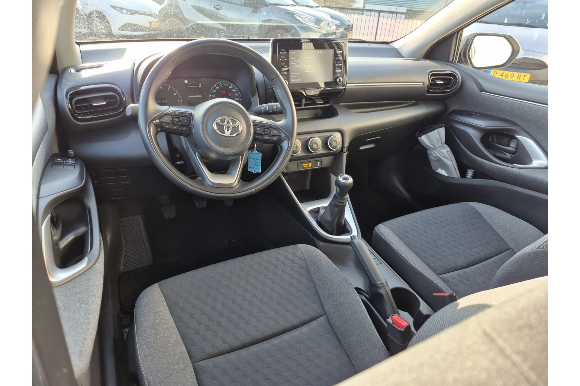 Toyota Yaris 1.0 Vvt-I Active thumbnail 2
