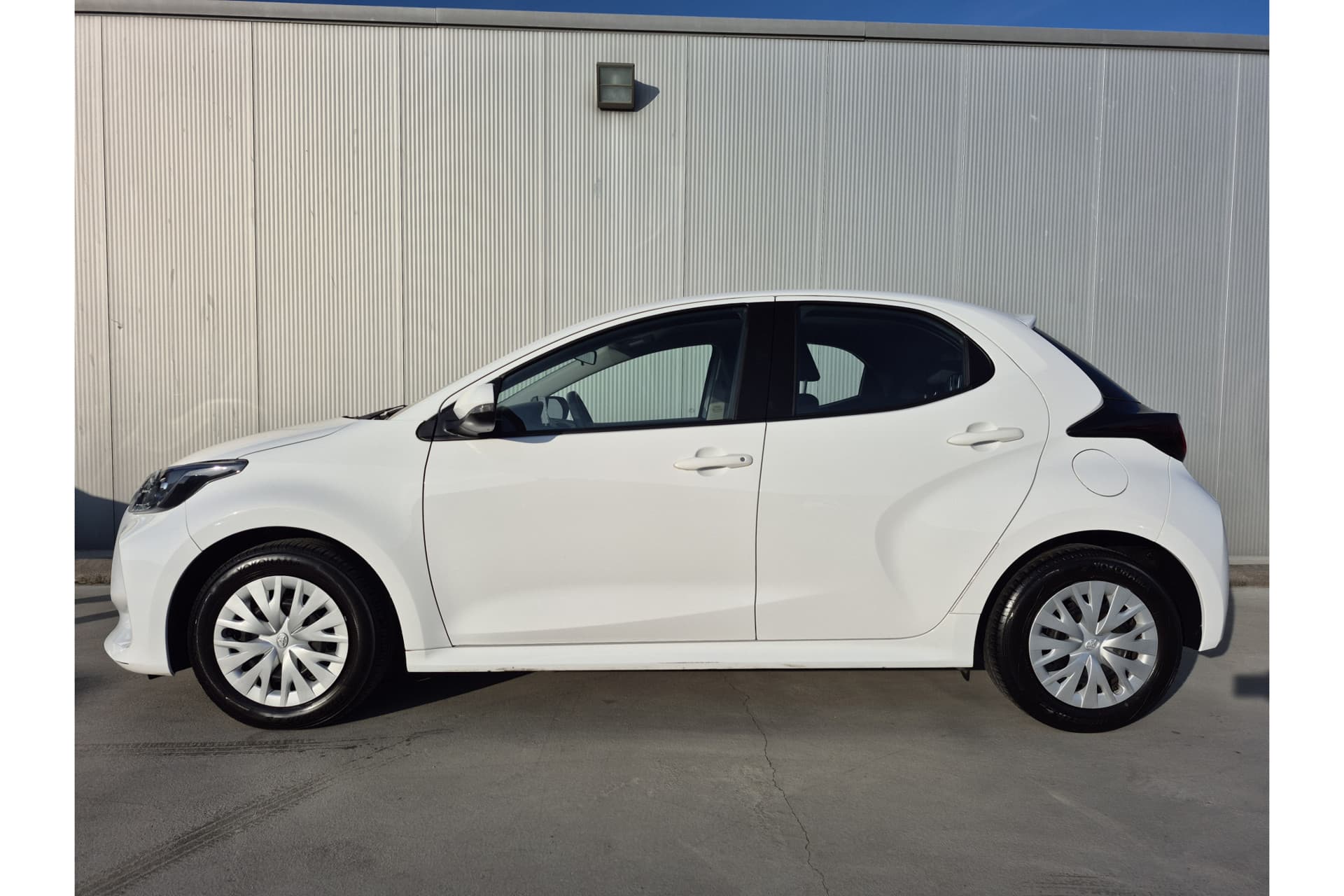 Toyota Yaris 1.0 Vvt-I Active thumbnail 5