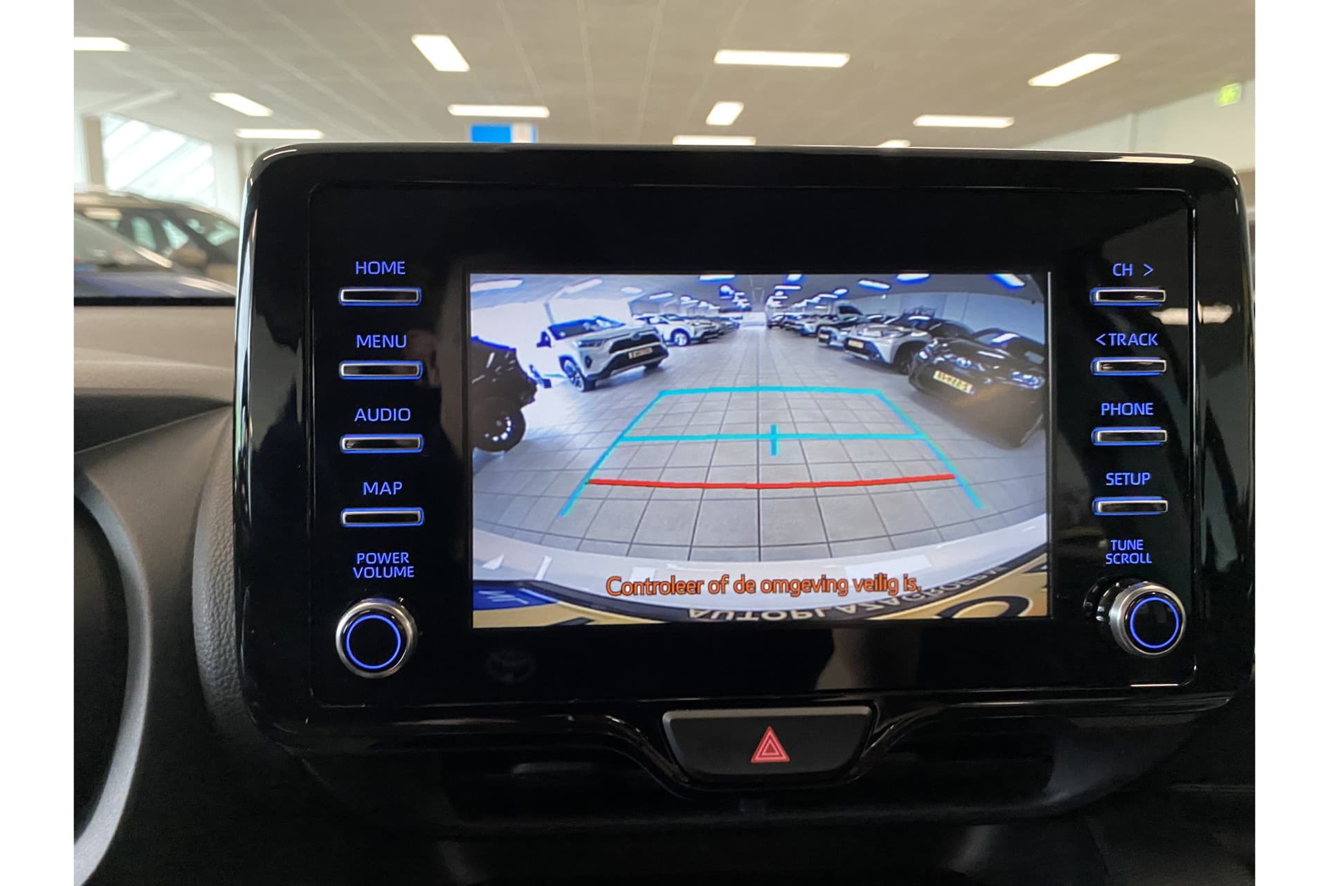 Toyota Yaris 1.5 Hybrid Dynamic thumbnail 23