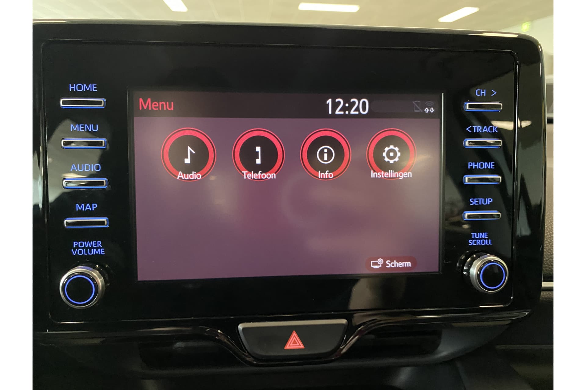 Toyota Yaris 1.5 Hybrid Dynamic thumbnail 25