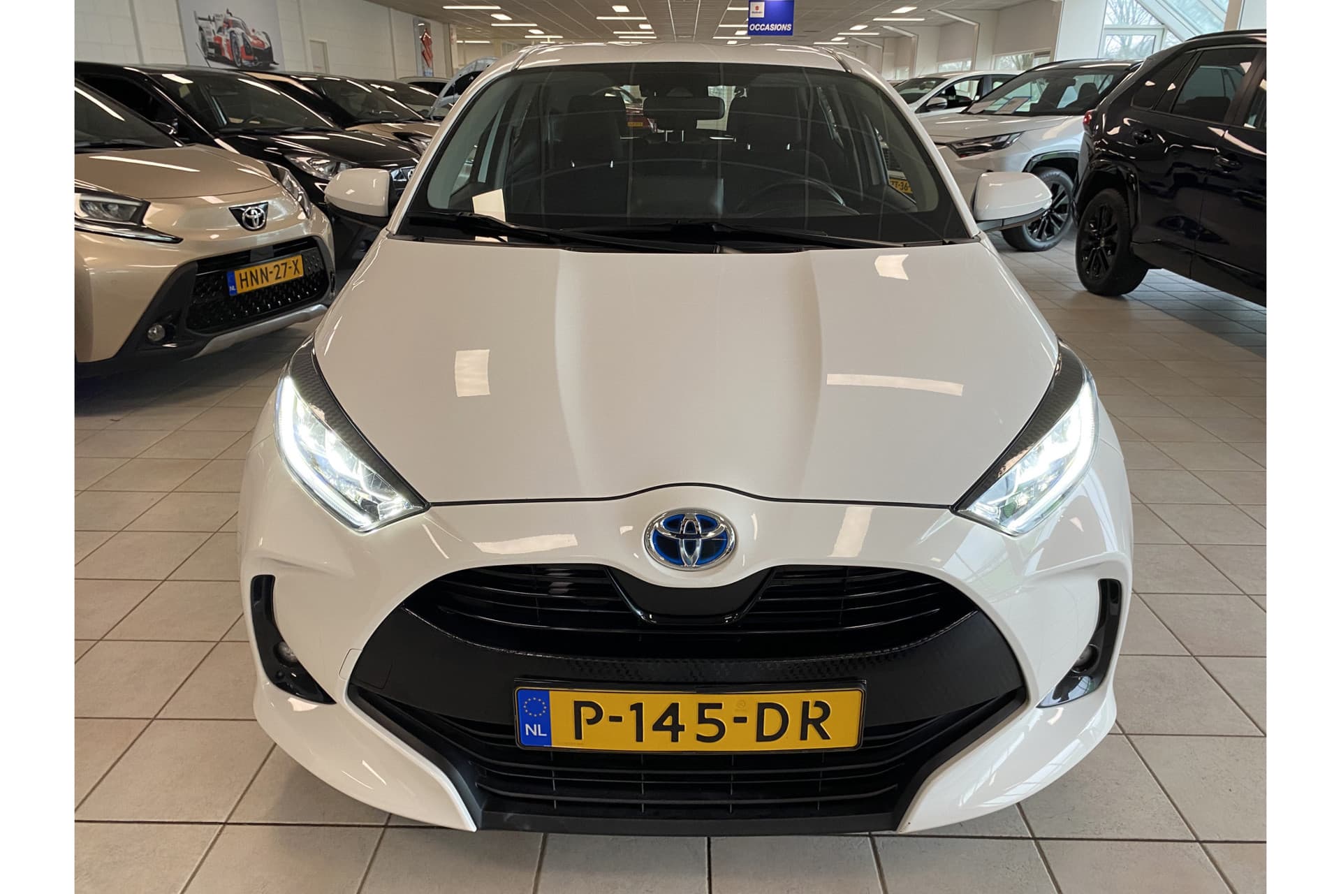 Toyota Yaris 1.5 Hybrid Dynamic thumbnail 7