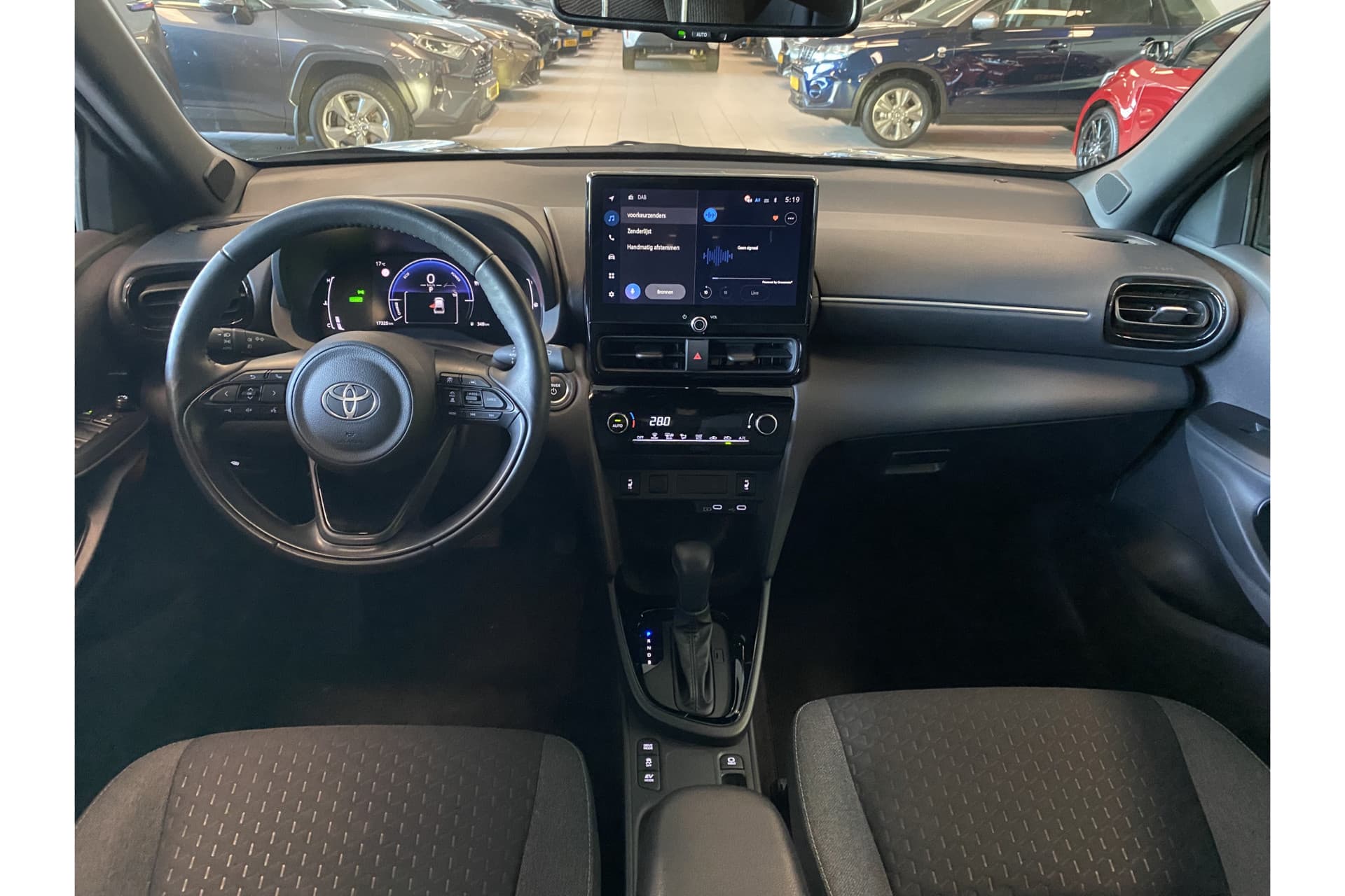 Toyota Yaris Cross 1.5 Hybrid 115 First Edition thumbnail 10