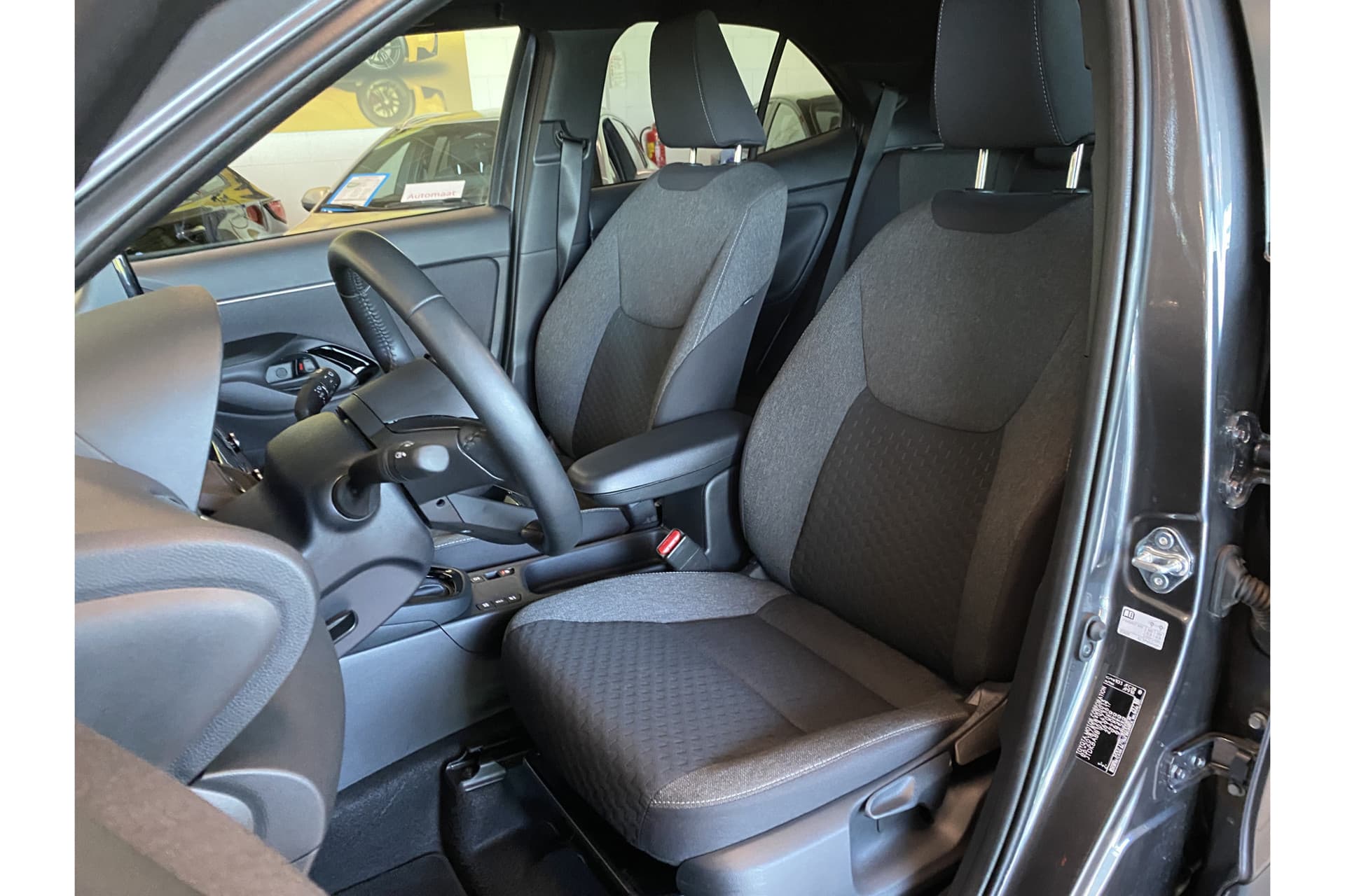 Toyota Yaris Cross 1.5 Hybrid 115 First Edition thumbnail 15