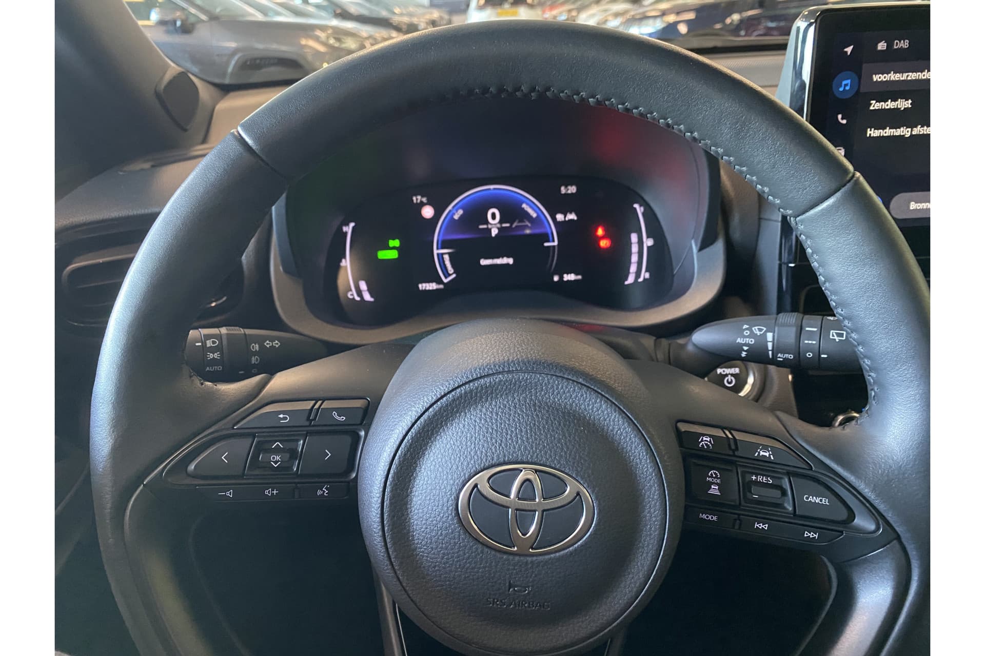 Toyota Yaris Cross 1.5 Hybrid 115 First Edition thumbnail 19