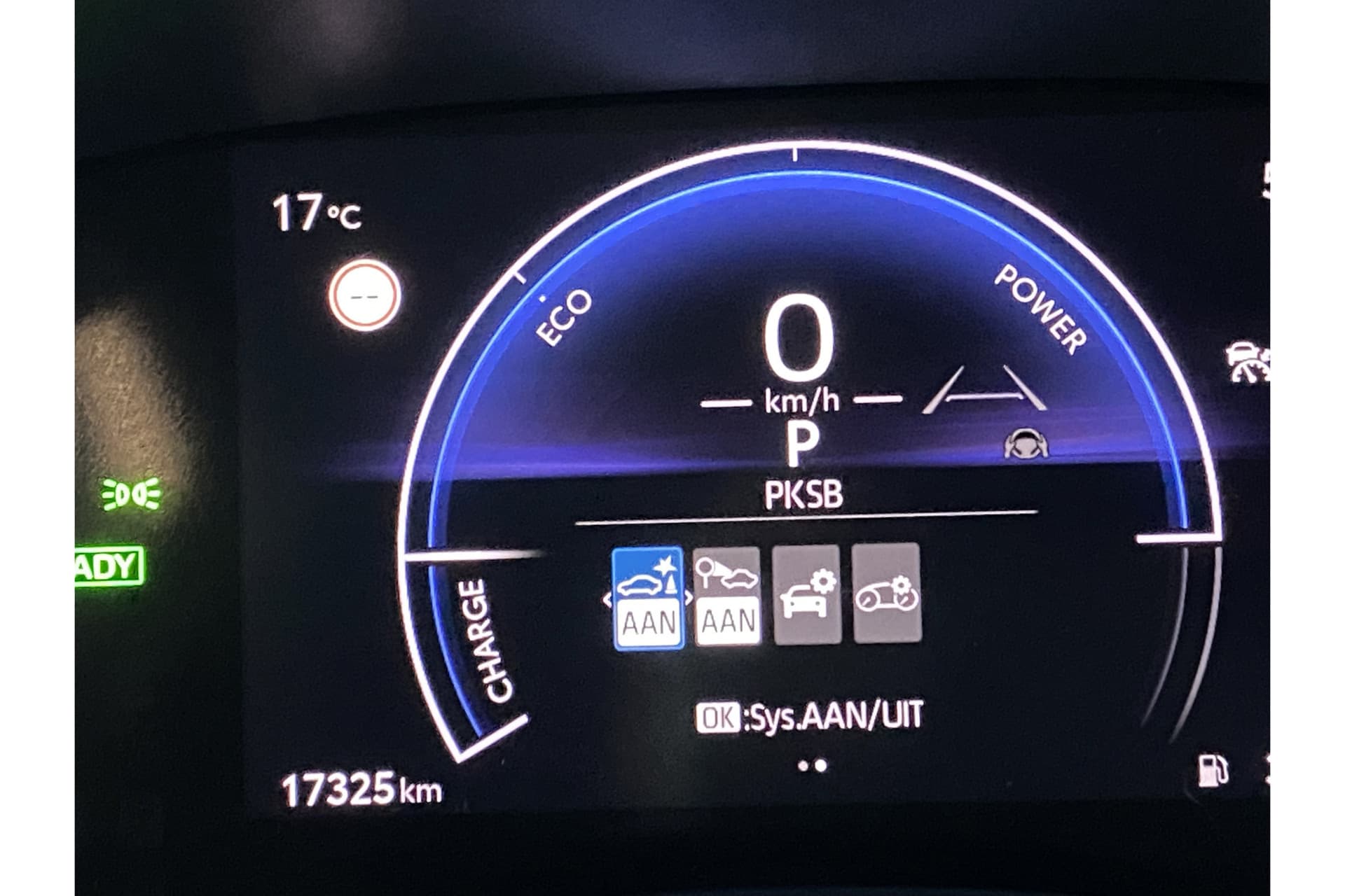 Toyota Yaris Cross 1.5 Hybrid 115 First Edition thumbnail 25