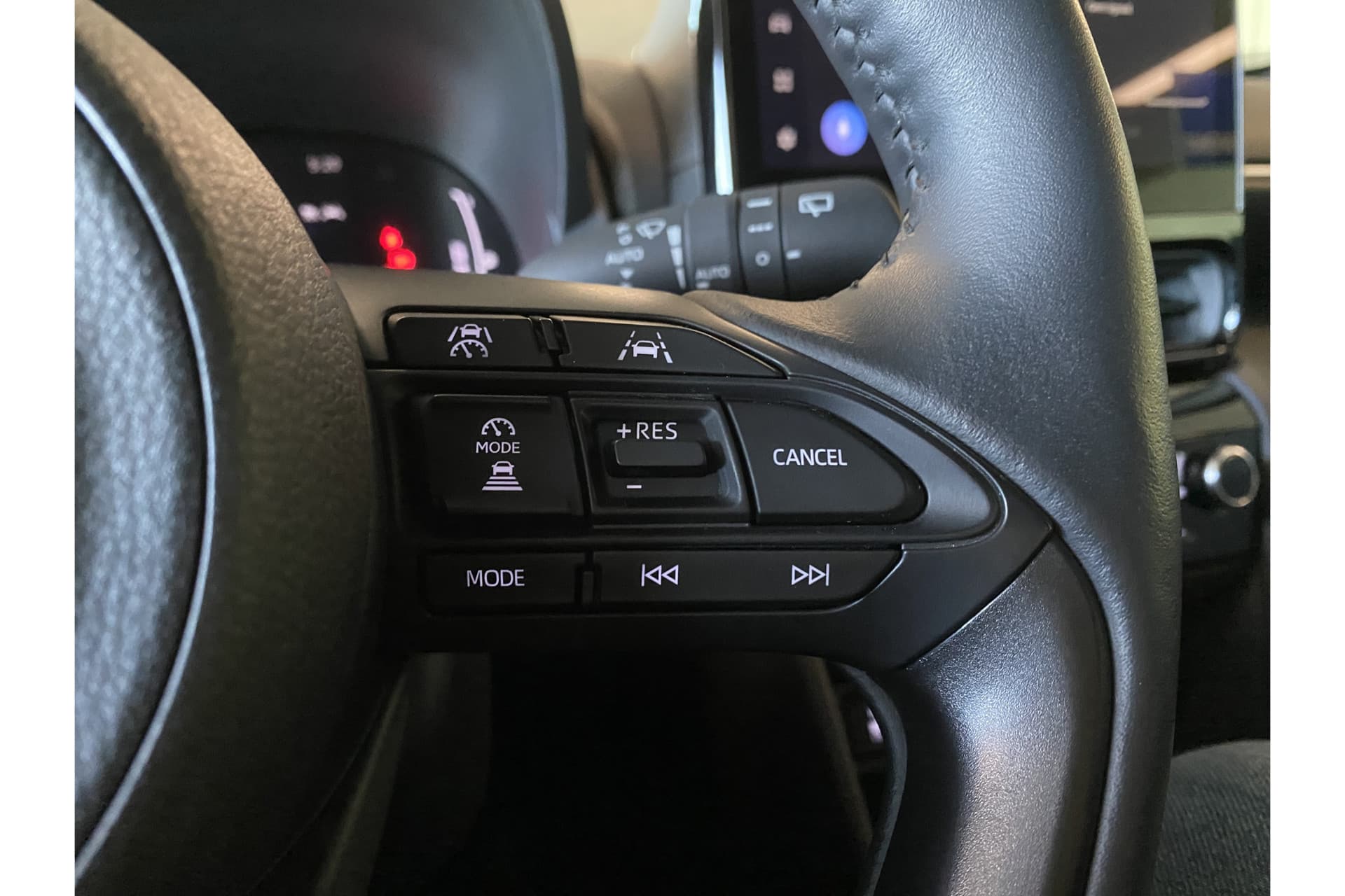 Toyota Yaris Cross 1.5 Hybrid 115 First Edition thumbnail 27