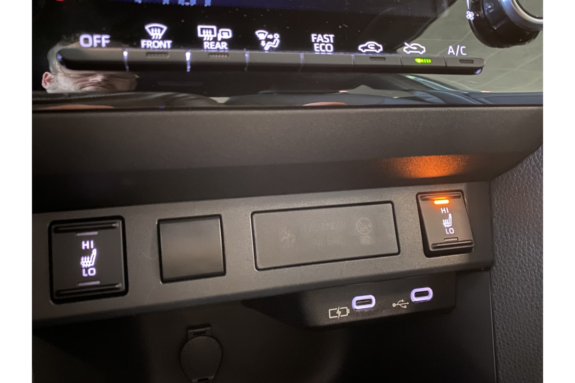 Toyota Yaris Cross 1.5 Hybrid 115 First Edition thumbnail 31