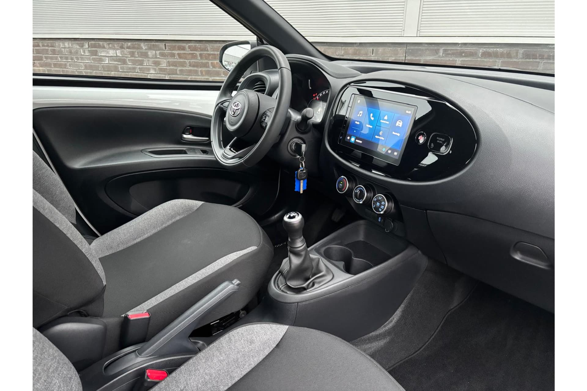Toyota Aygo X 1.0 Vvt-I Mt Play Apple Carplay thumbnail 14