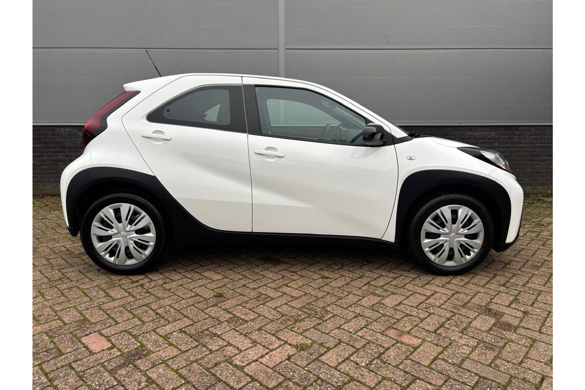 Toyota Aygo X 1.0 Vvt-I Mt Play Apple Carplay thumbnail 16