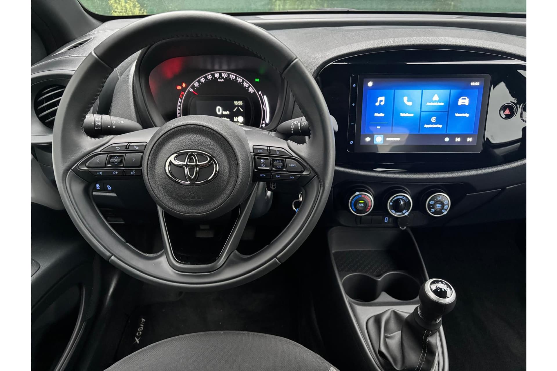 Toyota Aygo X 1.0 Vvt-I Mt Play Apple Carplay thumbnail 4