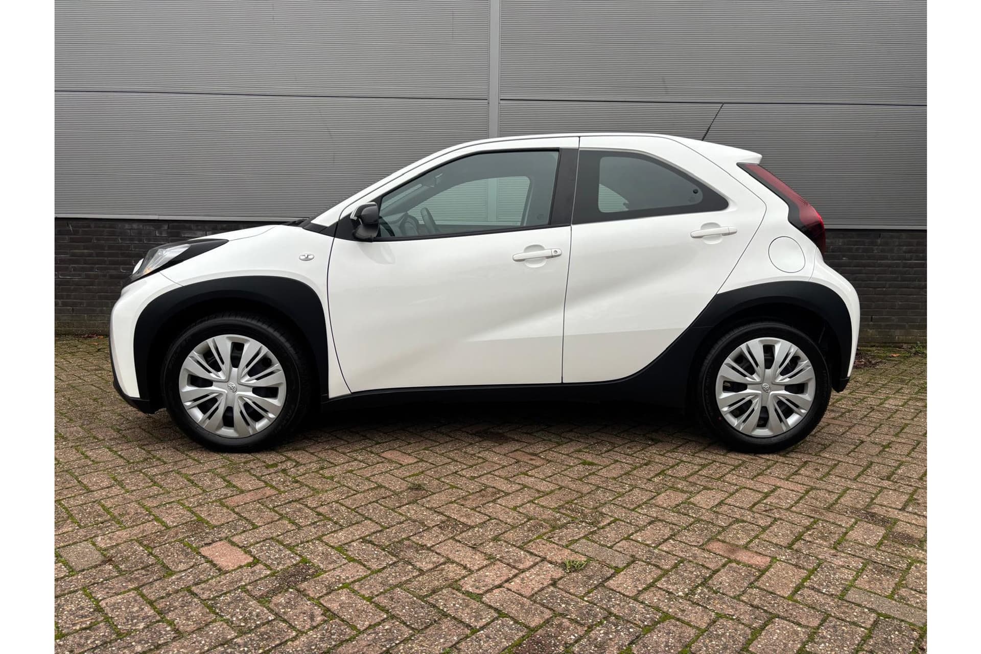 Toyota Aygo X 1.0 Vvt-I Mt Play Apple Carplay thumbnail 8