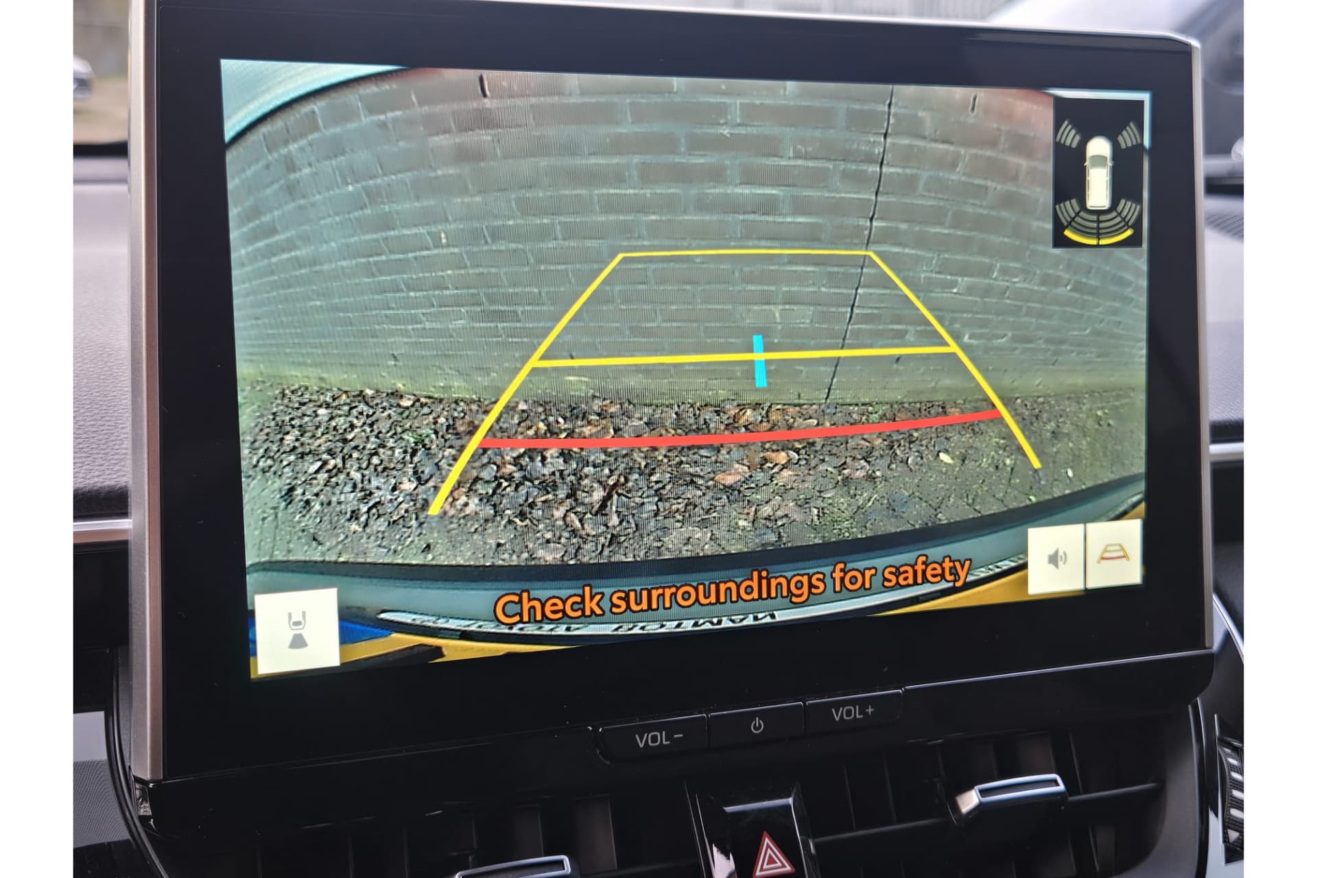 Toyota Corolla Cross Hybrid 200 Style thumbnail 17