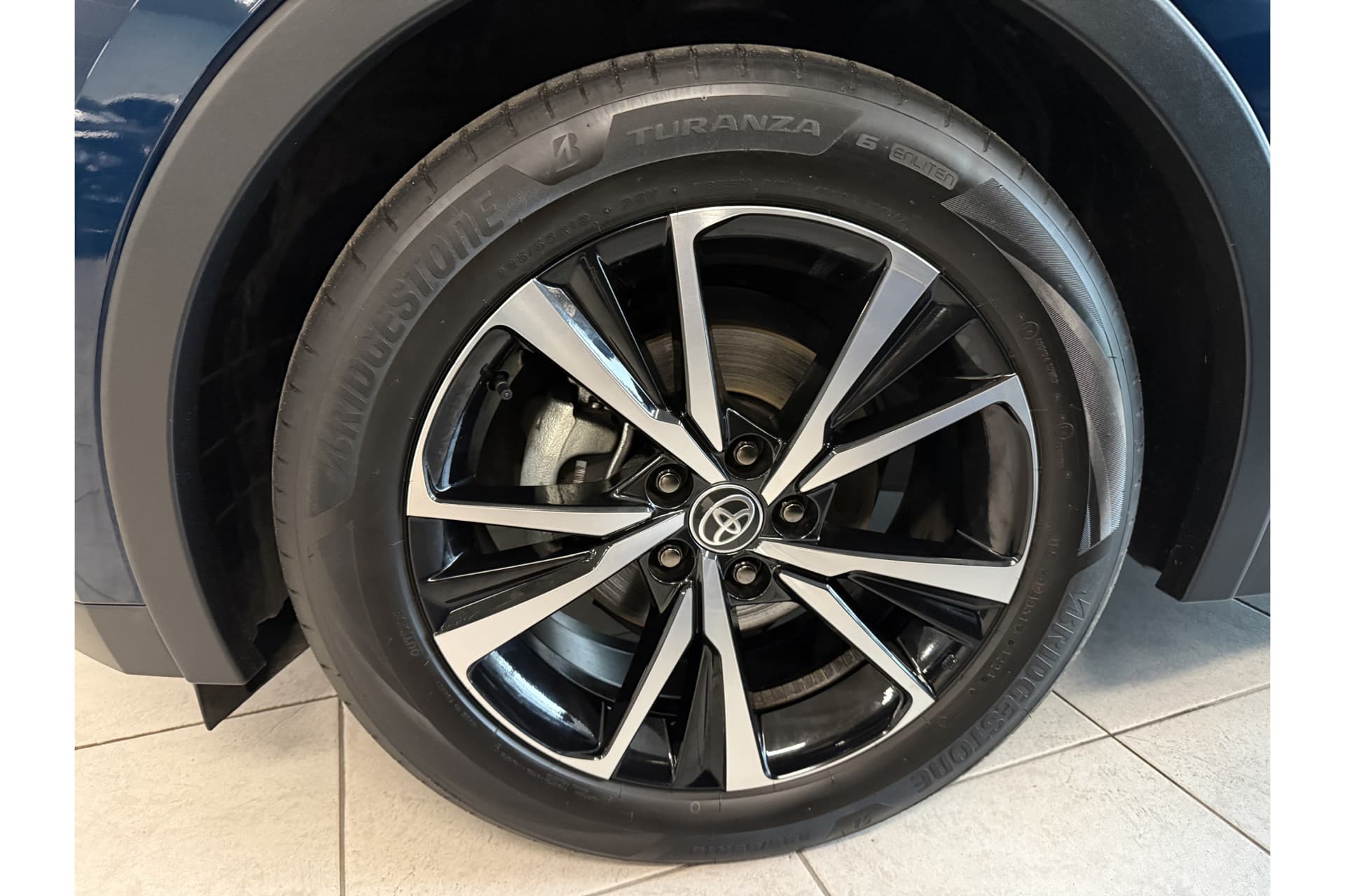 Toyota C-HR 1.8 Hybrid 140 Dynamic thumbnail 12