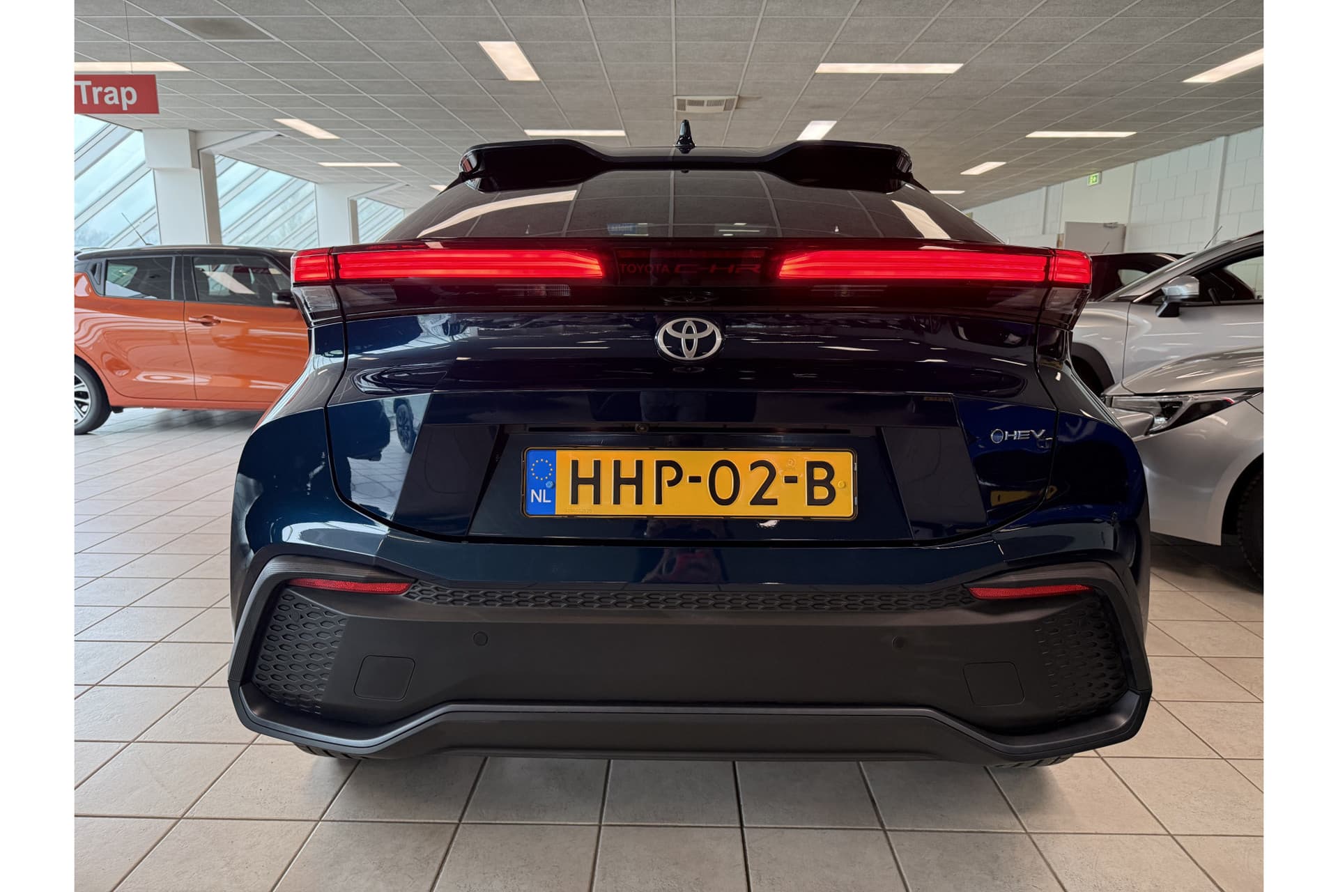 Toyota C-HR 1.8 Hybrid 140 Dynamic thumbnail 5