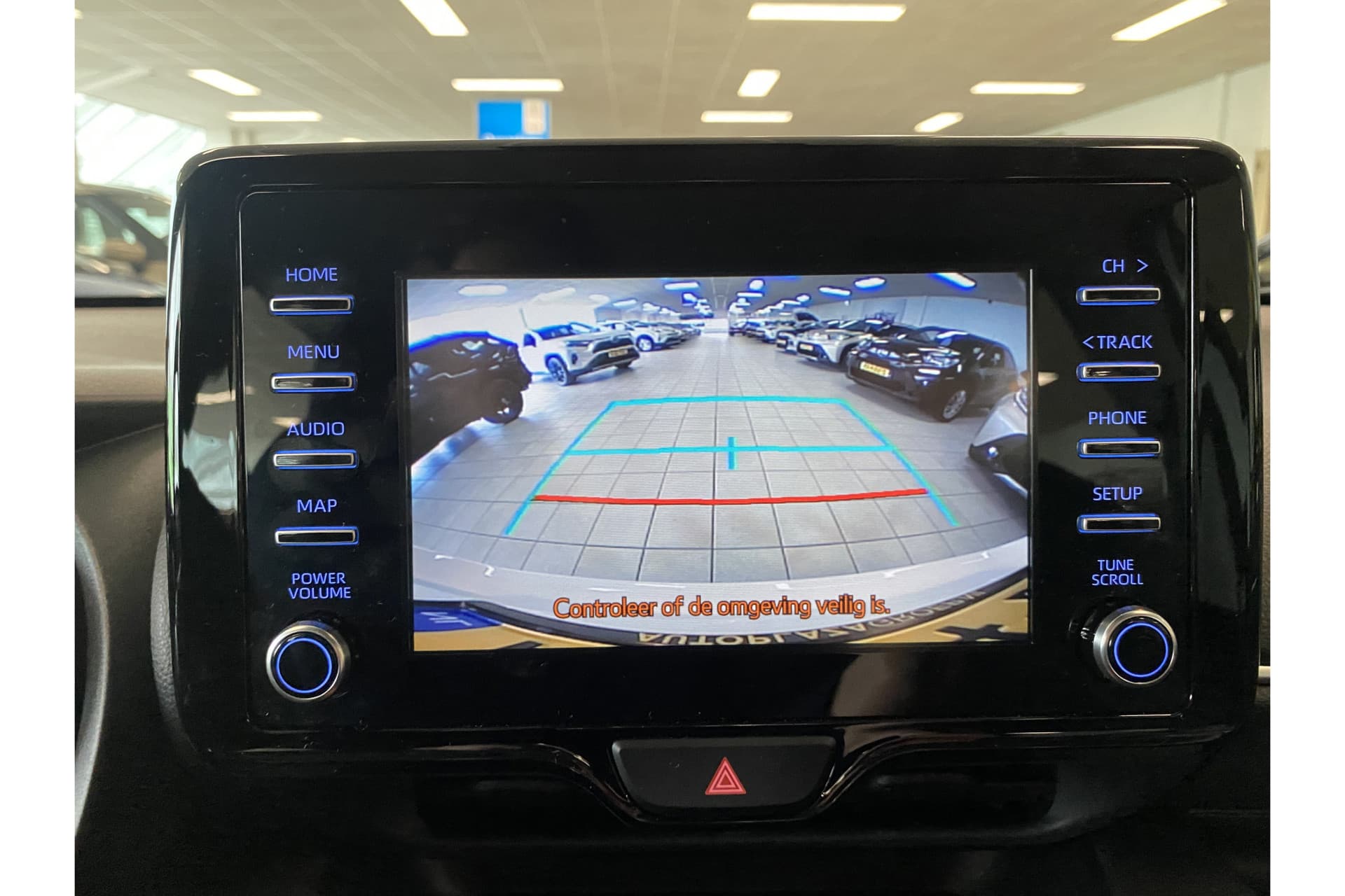 Toyota Yaris 1.5 Hybrid Dynamic thumbnail 20