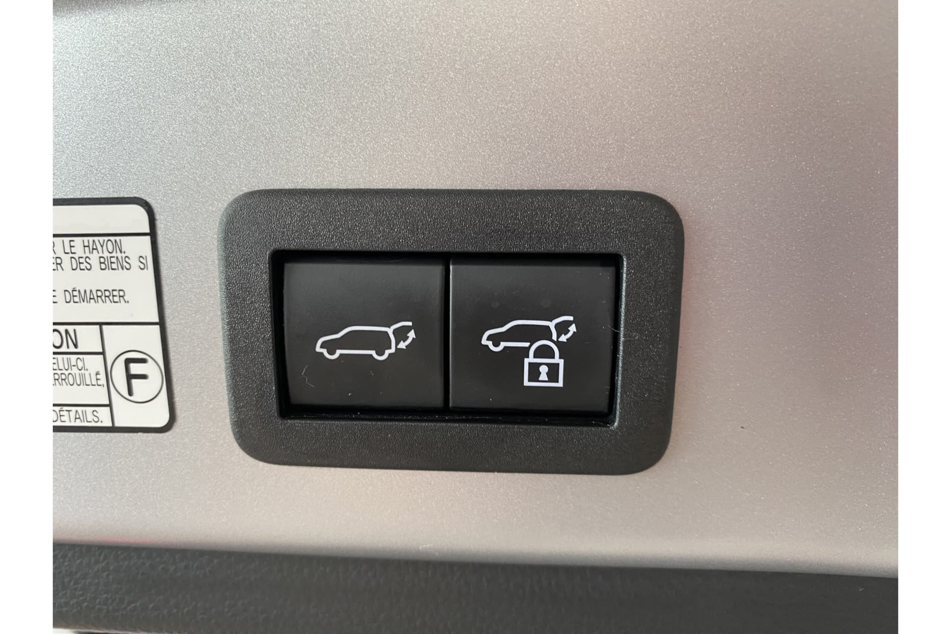 Toyota Corolla Cross Hybrid 140 Style thumbnail 12