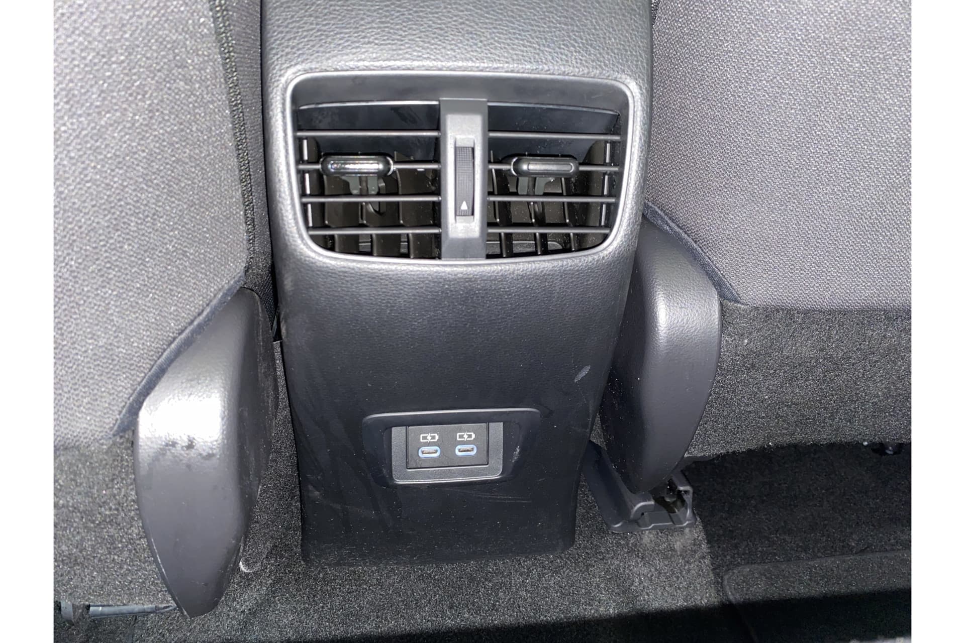 Toyota Corolla Cross Hybrid 140 Style thumbnail 19